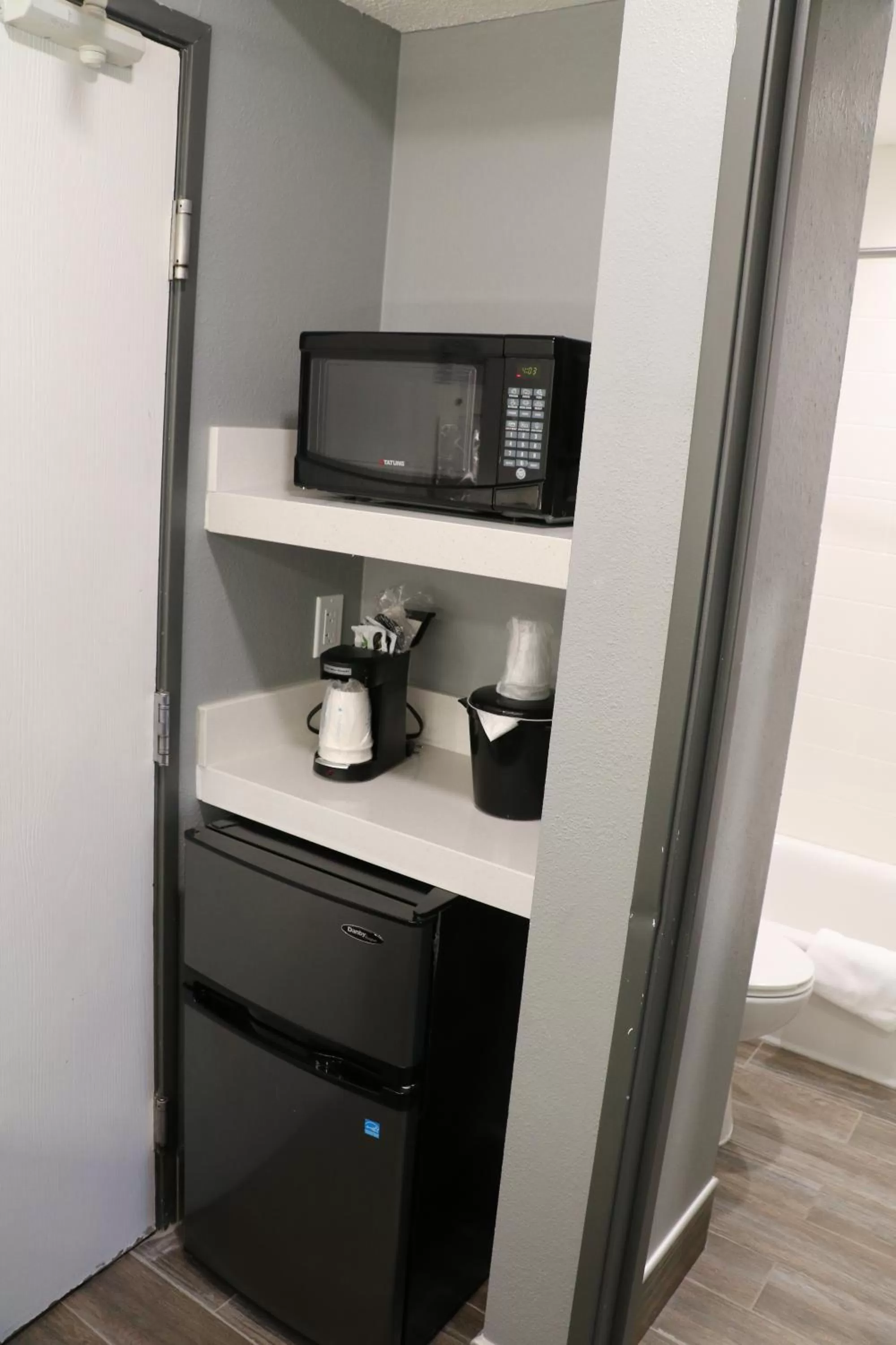 minibar in La Quinta by Wyndham Chicago Gurnee