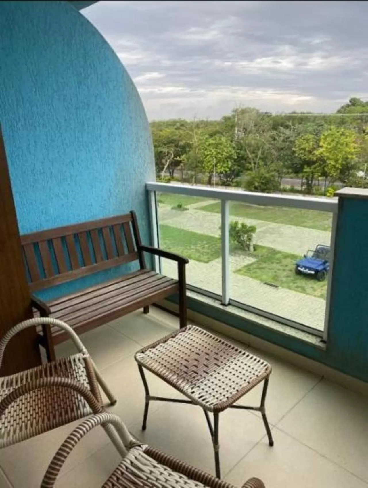 Balcony/Terrace in Apartamento no Golden Lake - pé na areia, agua de côco e cervejinha