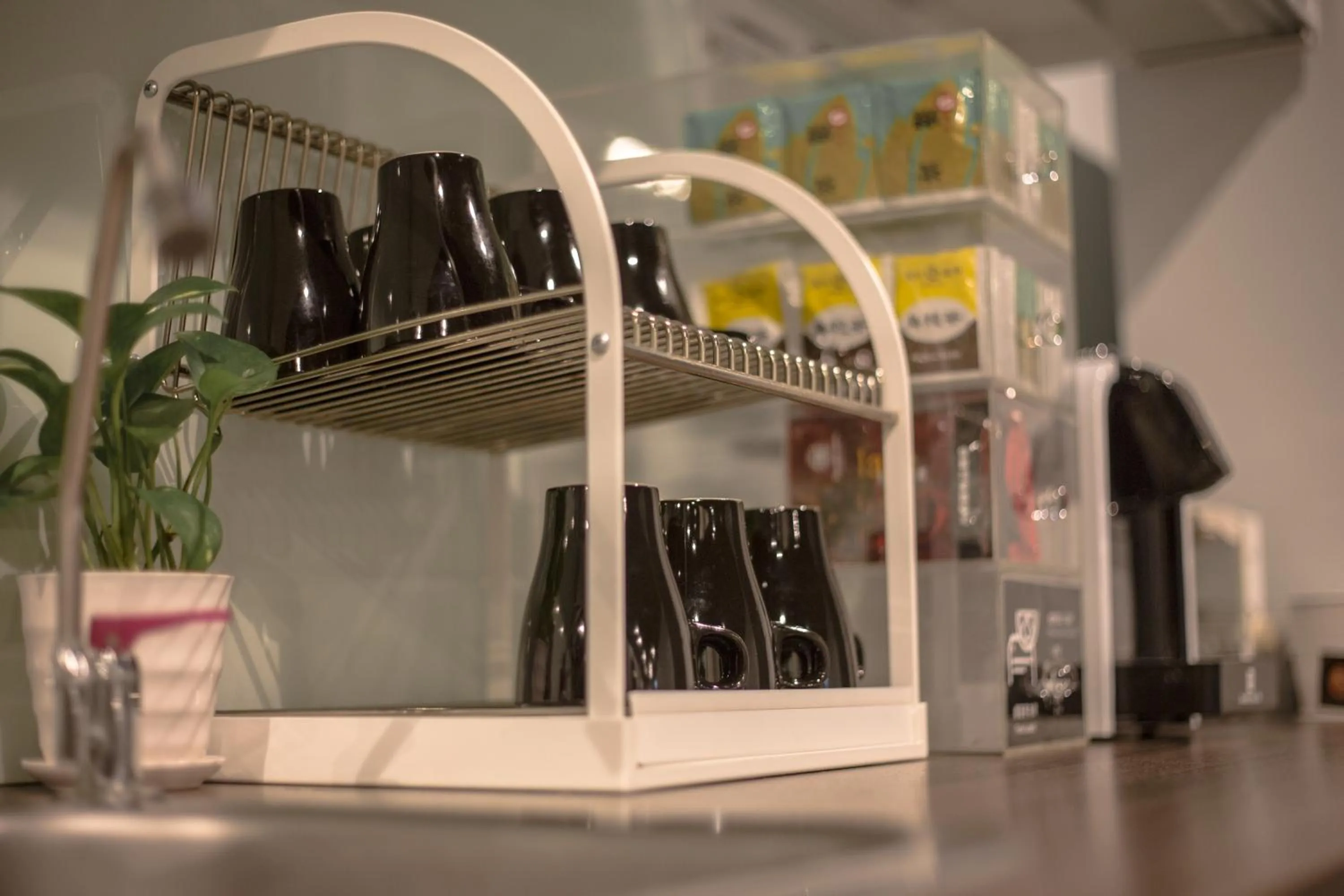 Coffee/tea facilities in Fun Inn Taipei Hostel