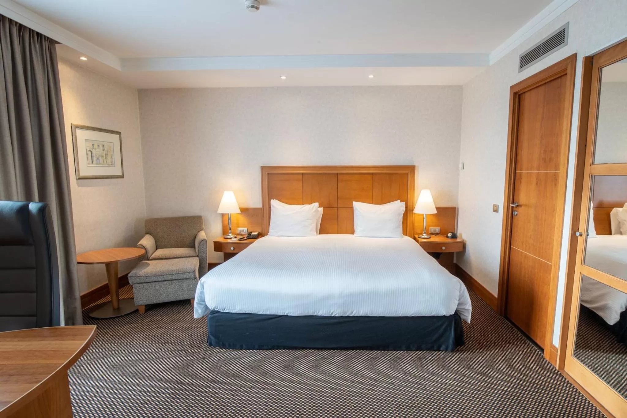 Photo of the whole room, Bed in Crowne Plaza Brussels Airport by IHG