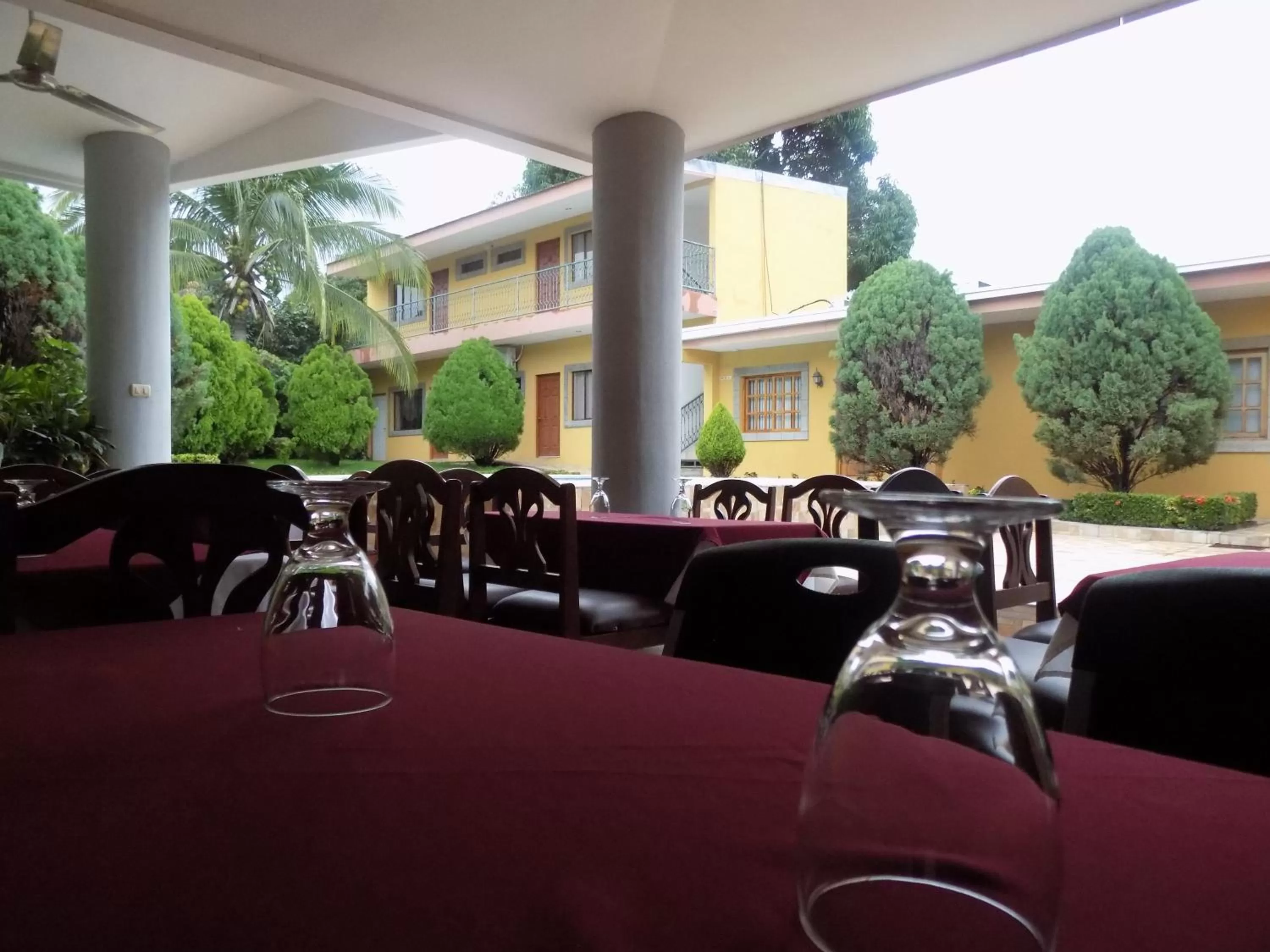 Restaurant/places to eat in Hotel Los Pinos