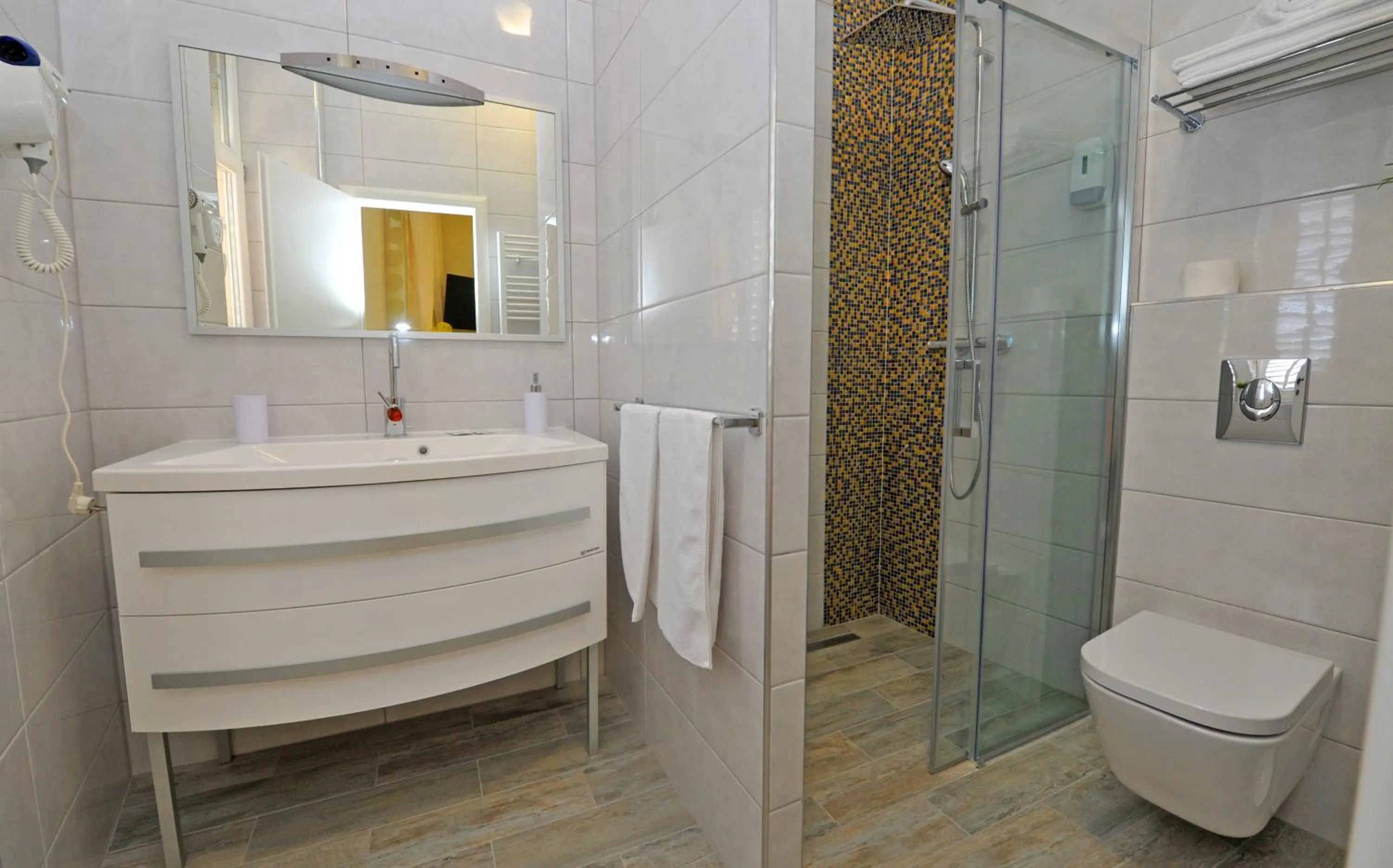 Bathroom in Luxury Rooms Nirvana