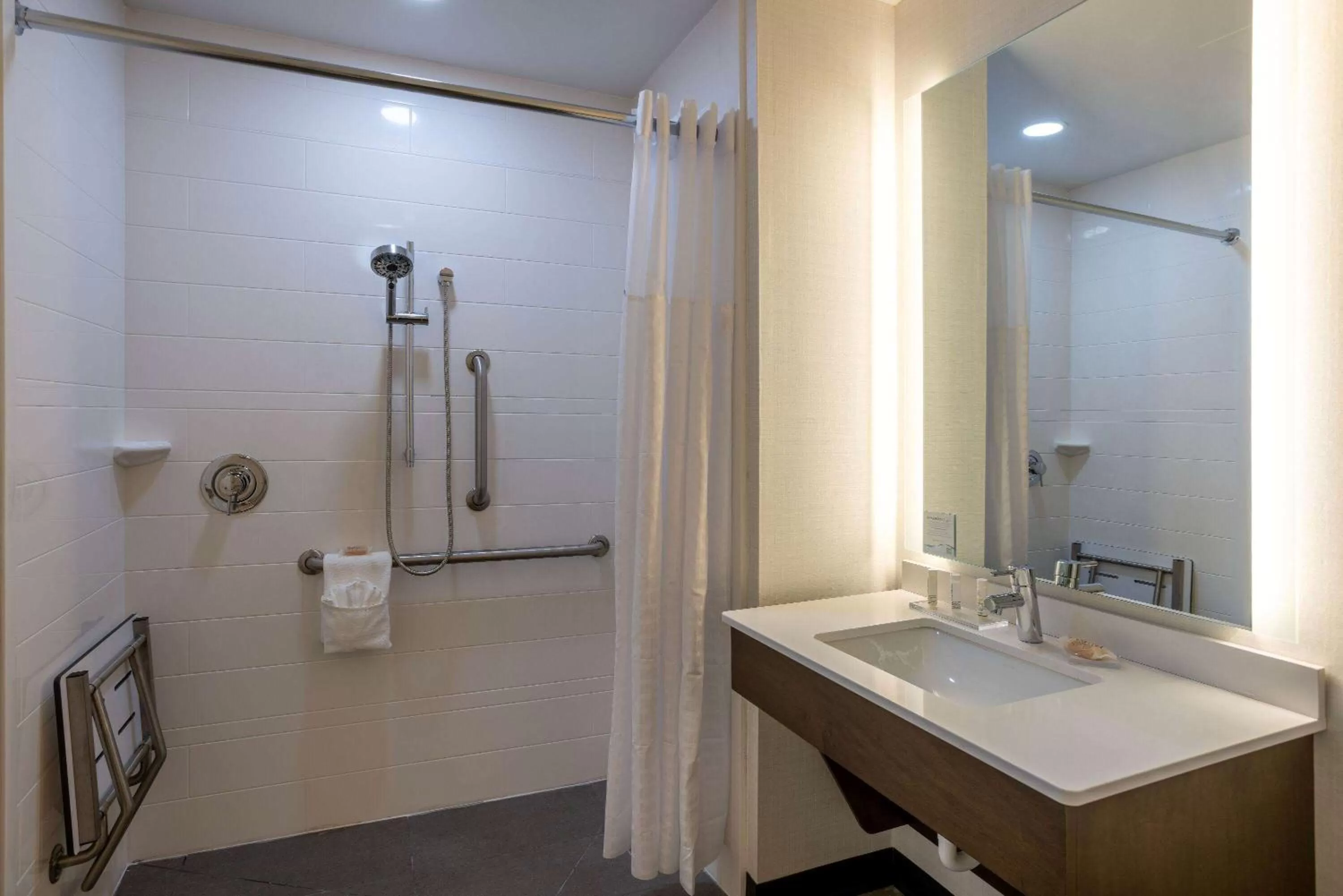 Bathroom in Wingate by Wyndham Vineland