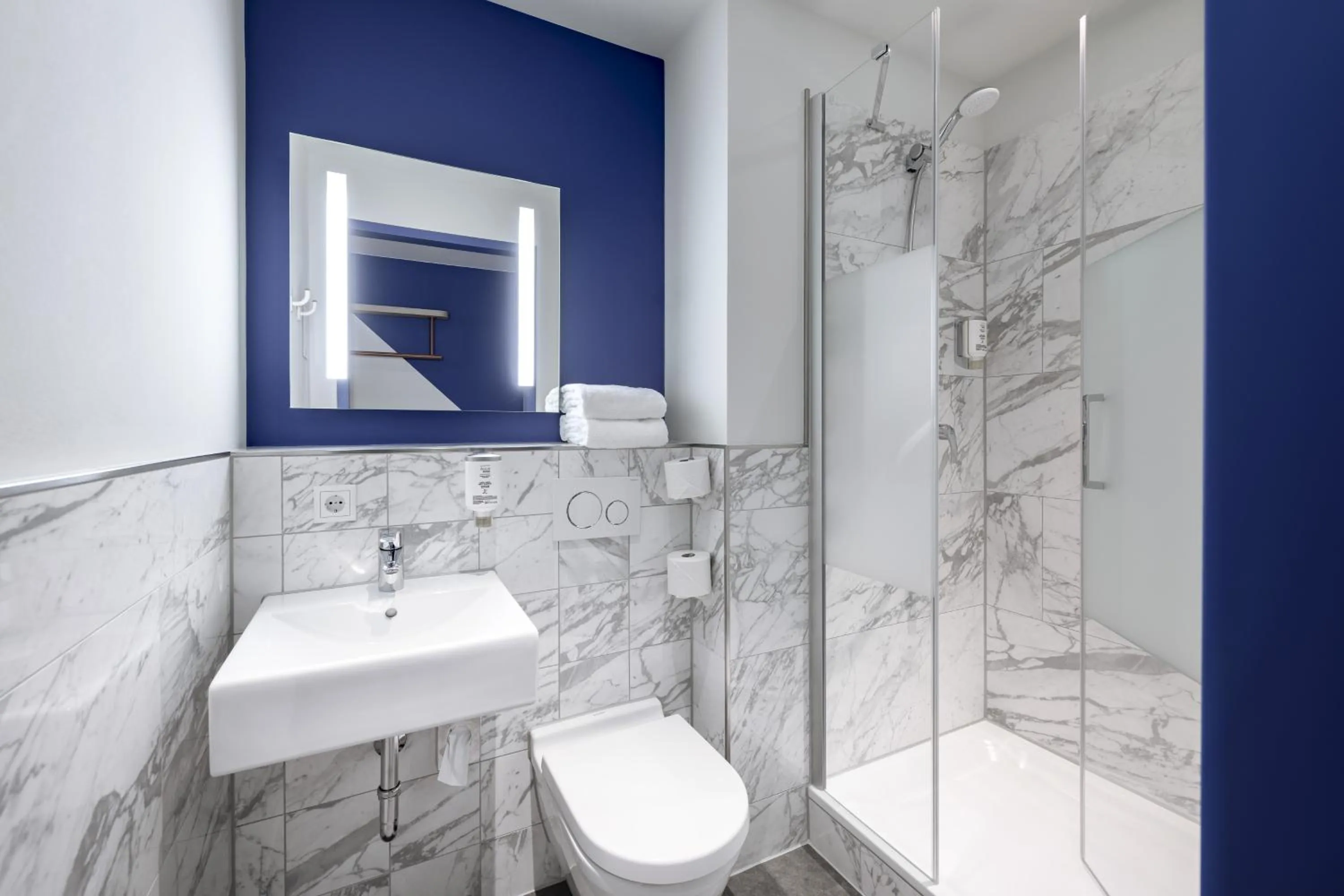 Bathroom in ibis budget Bremen City Center