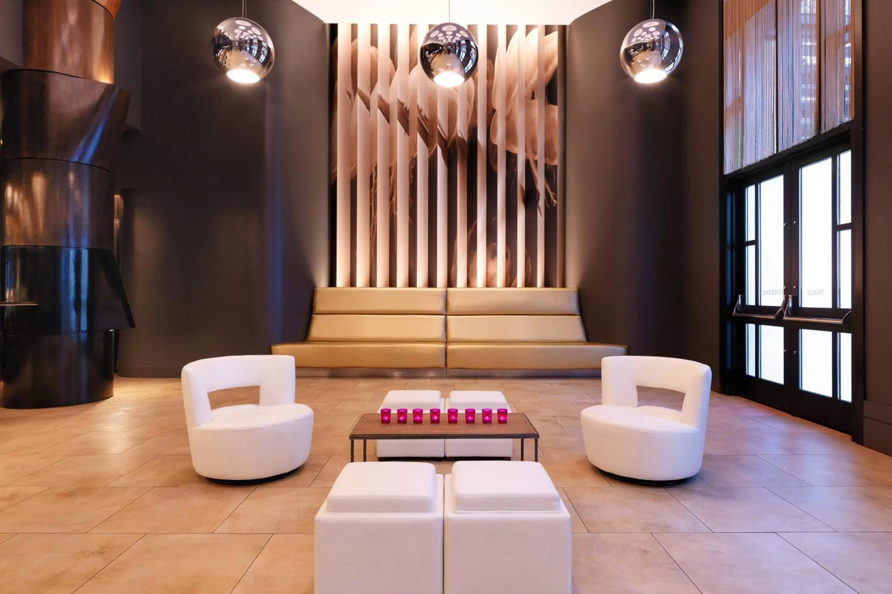 Lounge or bar in W Seattle