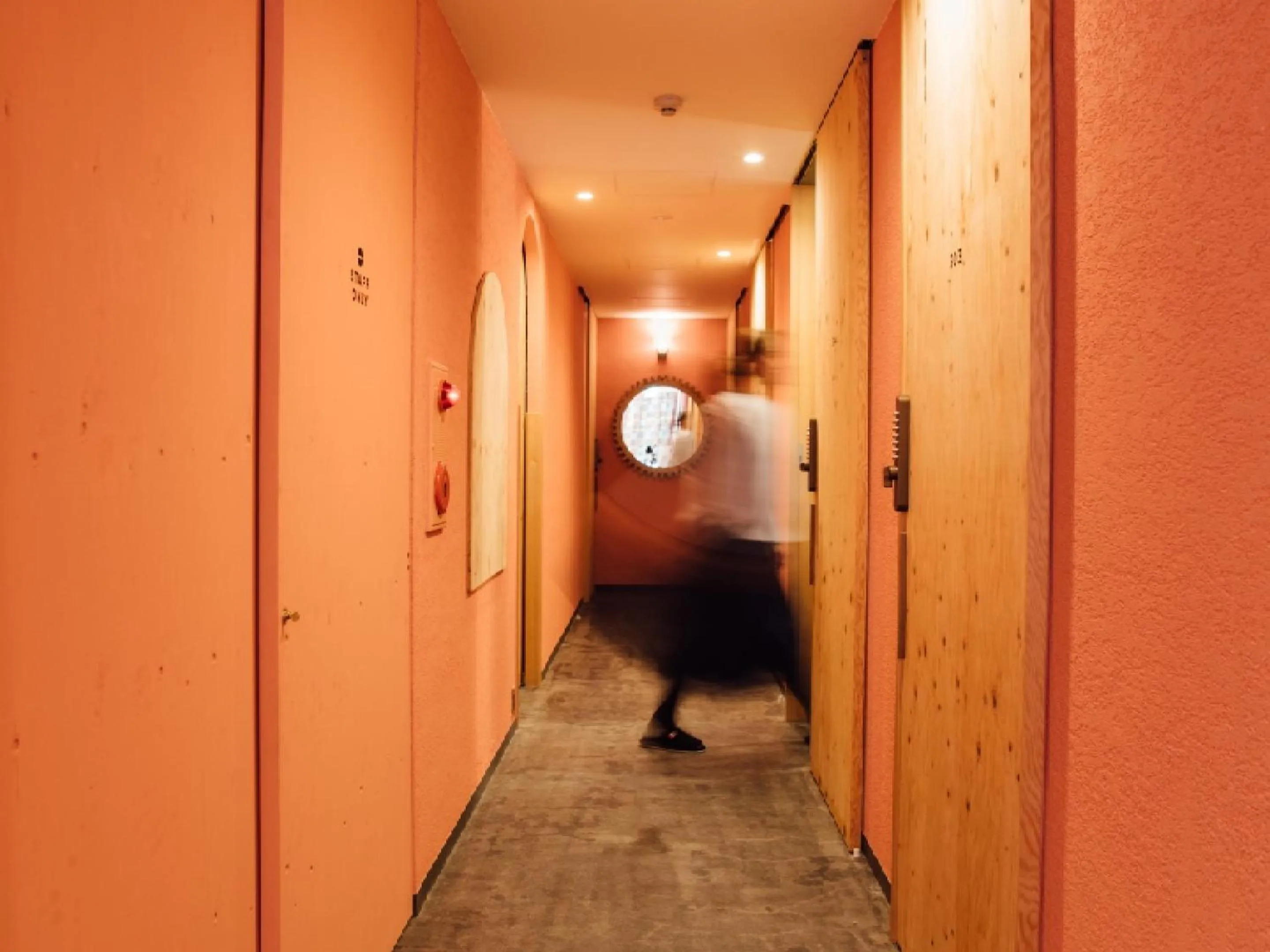 People in Hostel Niniroom