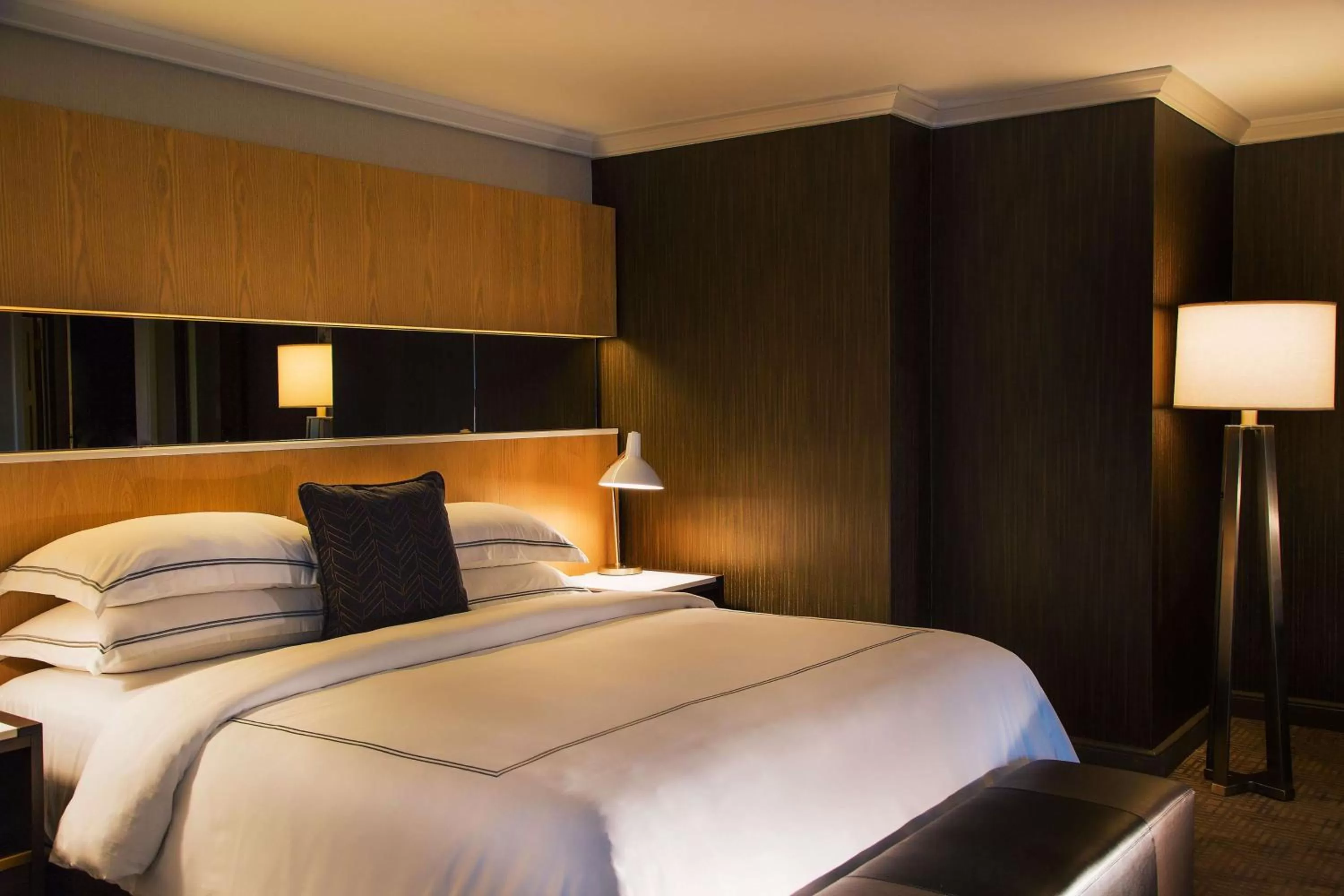 Photo of the whole room, Bed in The Yorkville Royal Sonesta Hotel Toronto