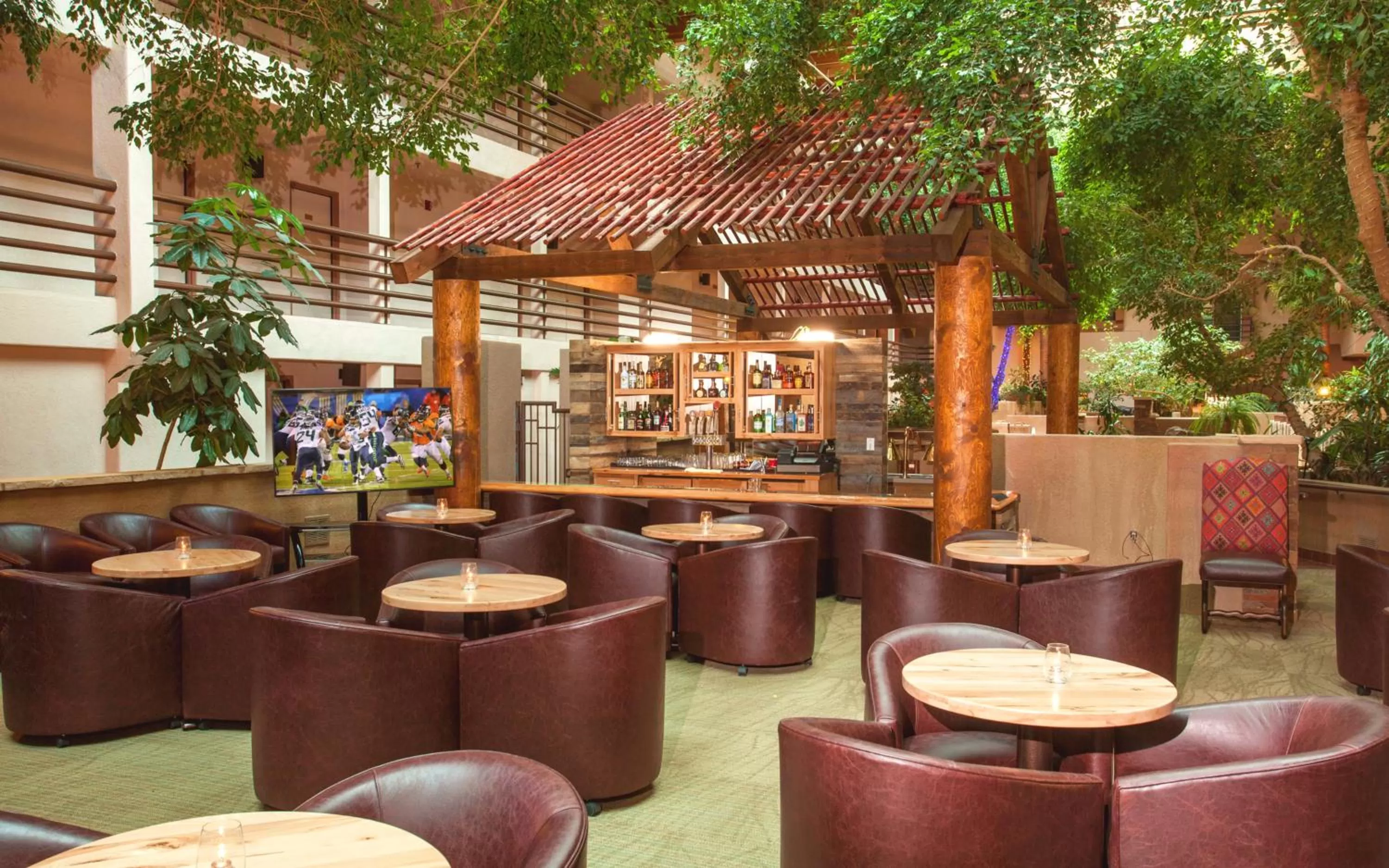 Lounge or bar in Grand Canyon Plaza Hotel-South Rim