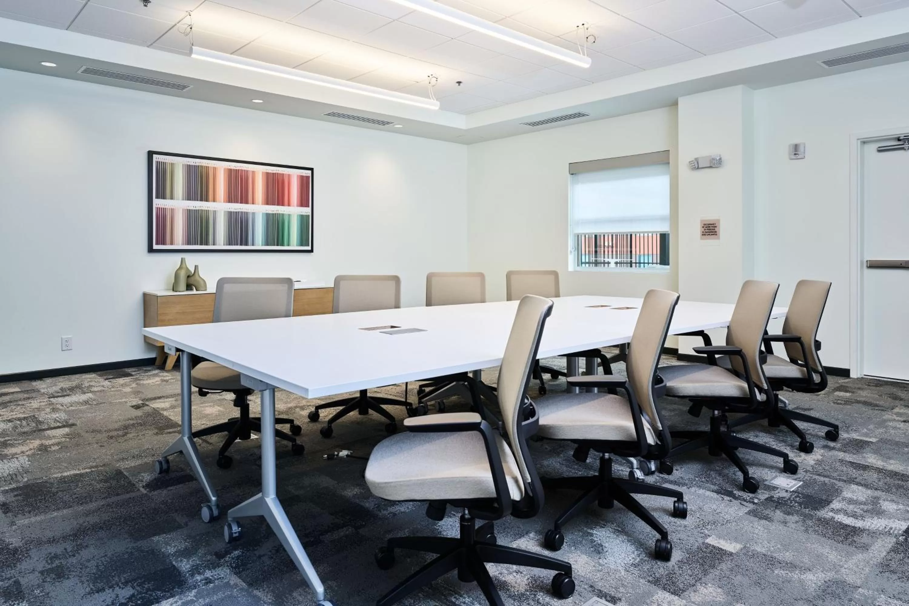 Meeting/conference room in Element Chattanooga East