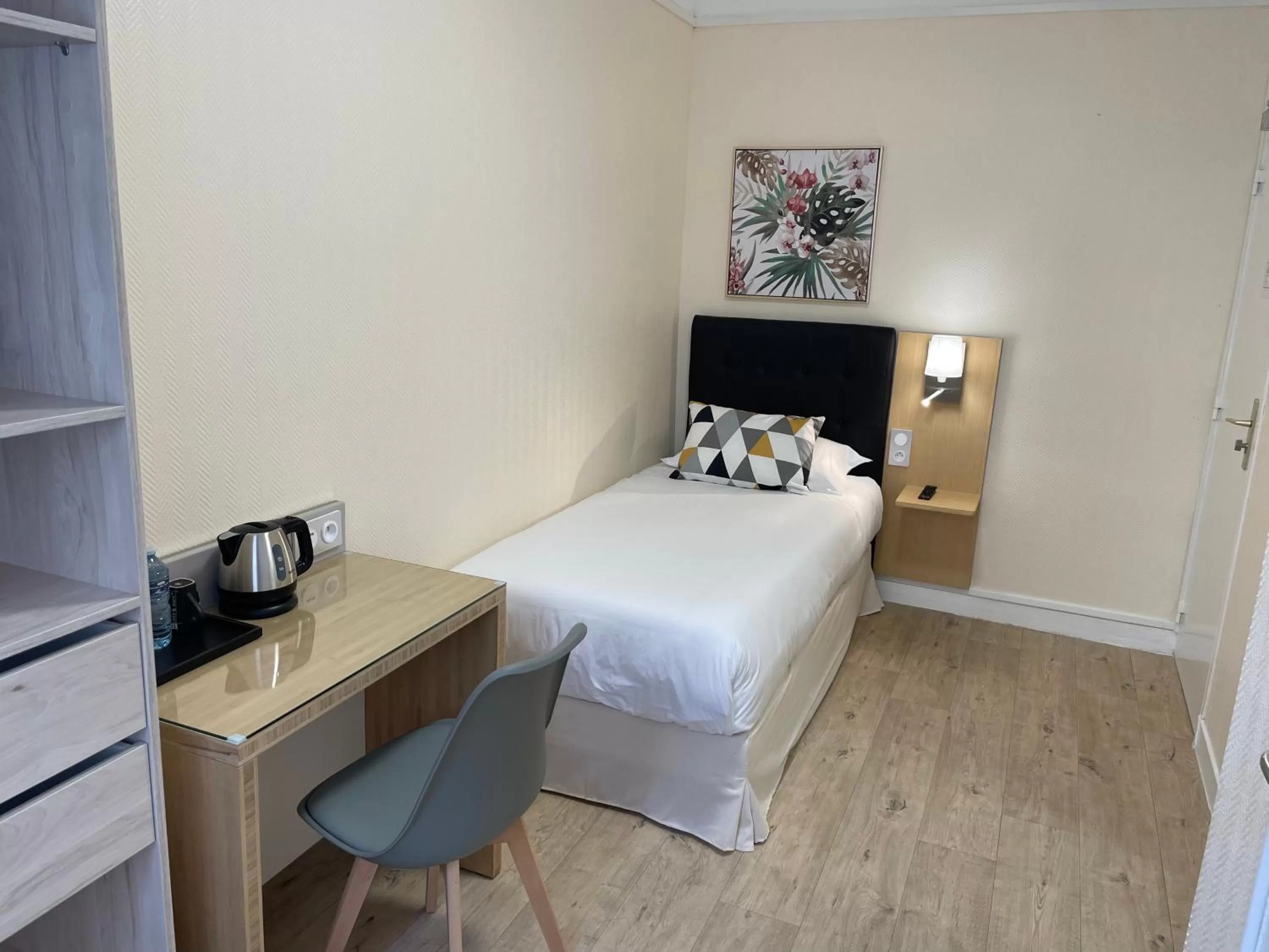 Bed in Residence Hoche