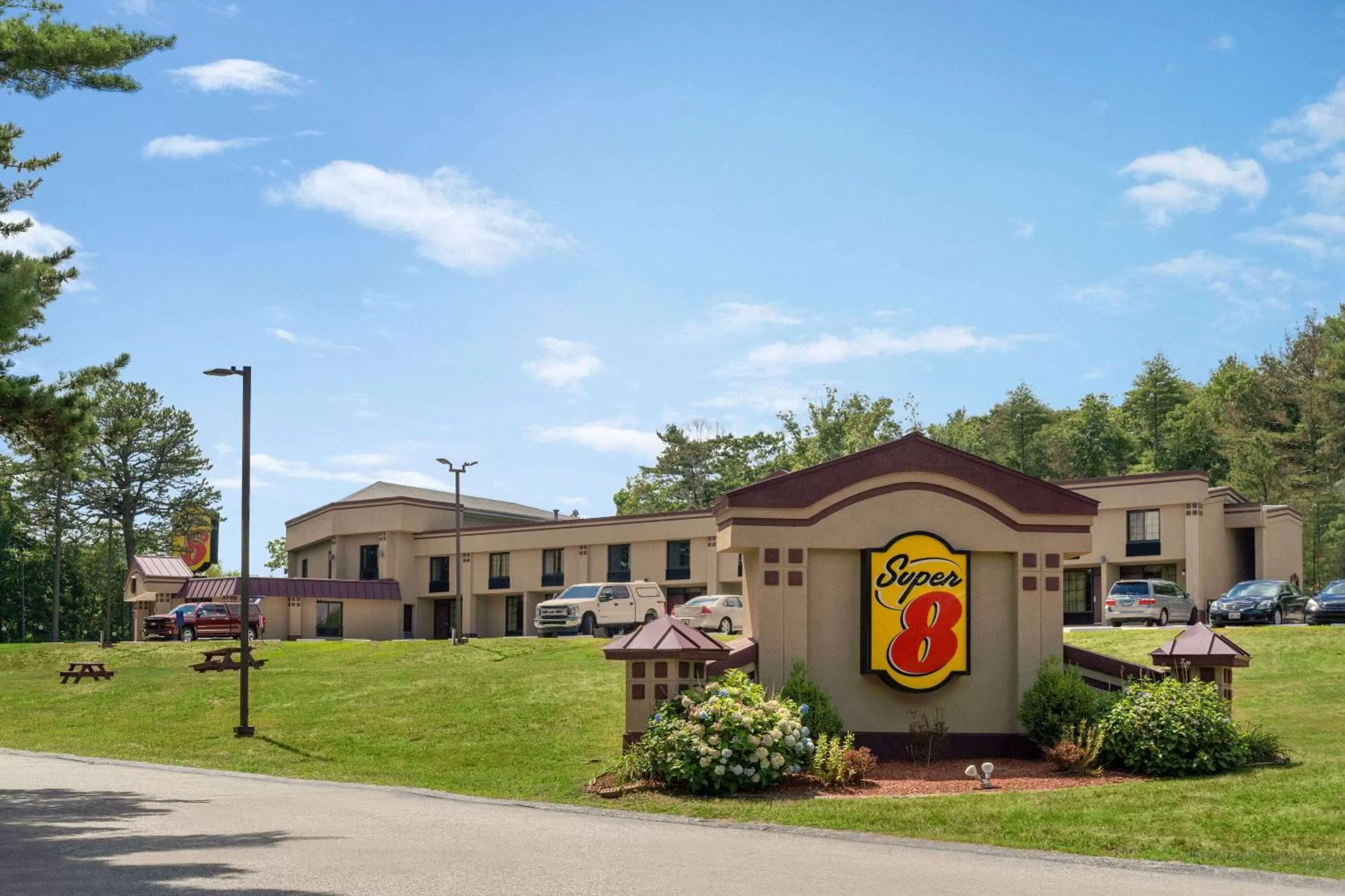 Property building in Super 8 by Wyndham West Greenwich/Providence