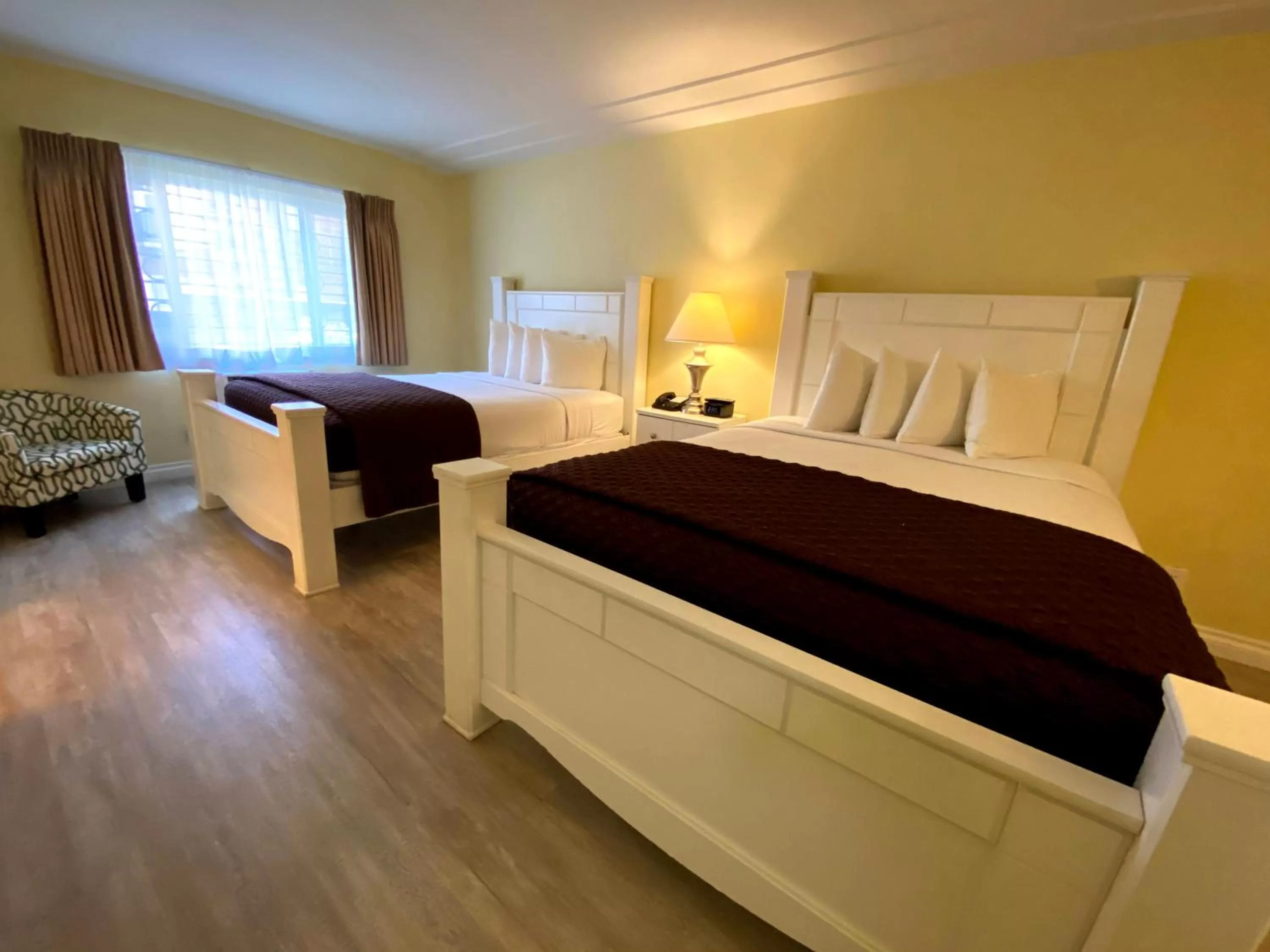 Bed in Hollywood Celebrity Hotel