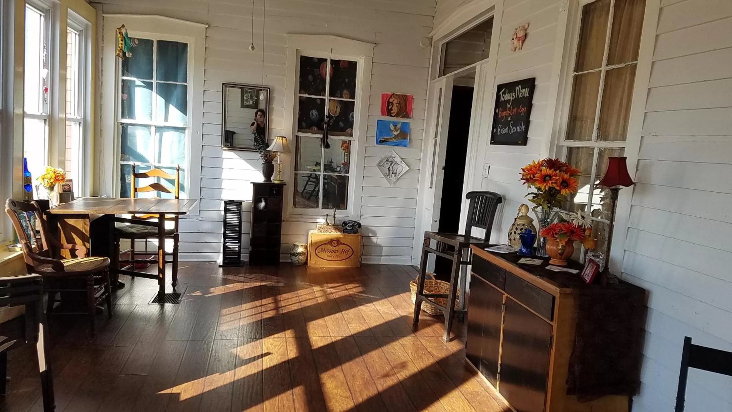 Communal lounge/ TV room in 1890 Karcher Haus