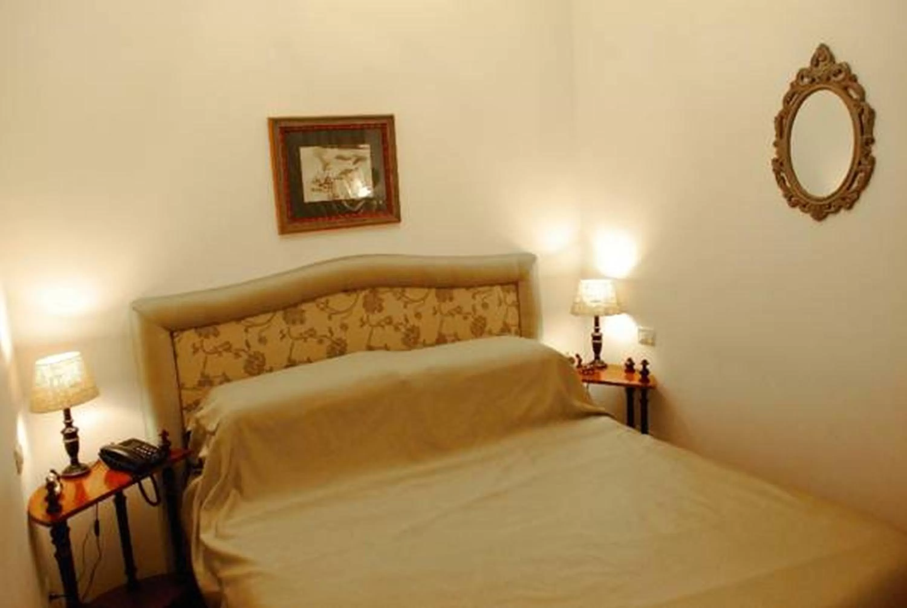 Grand Boutique Hotel