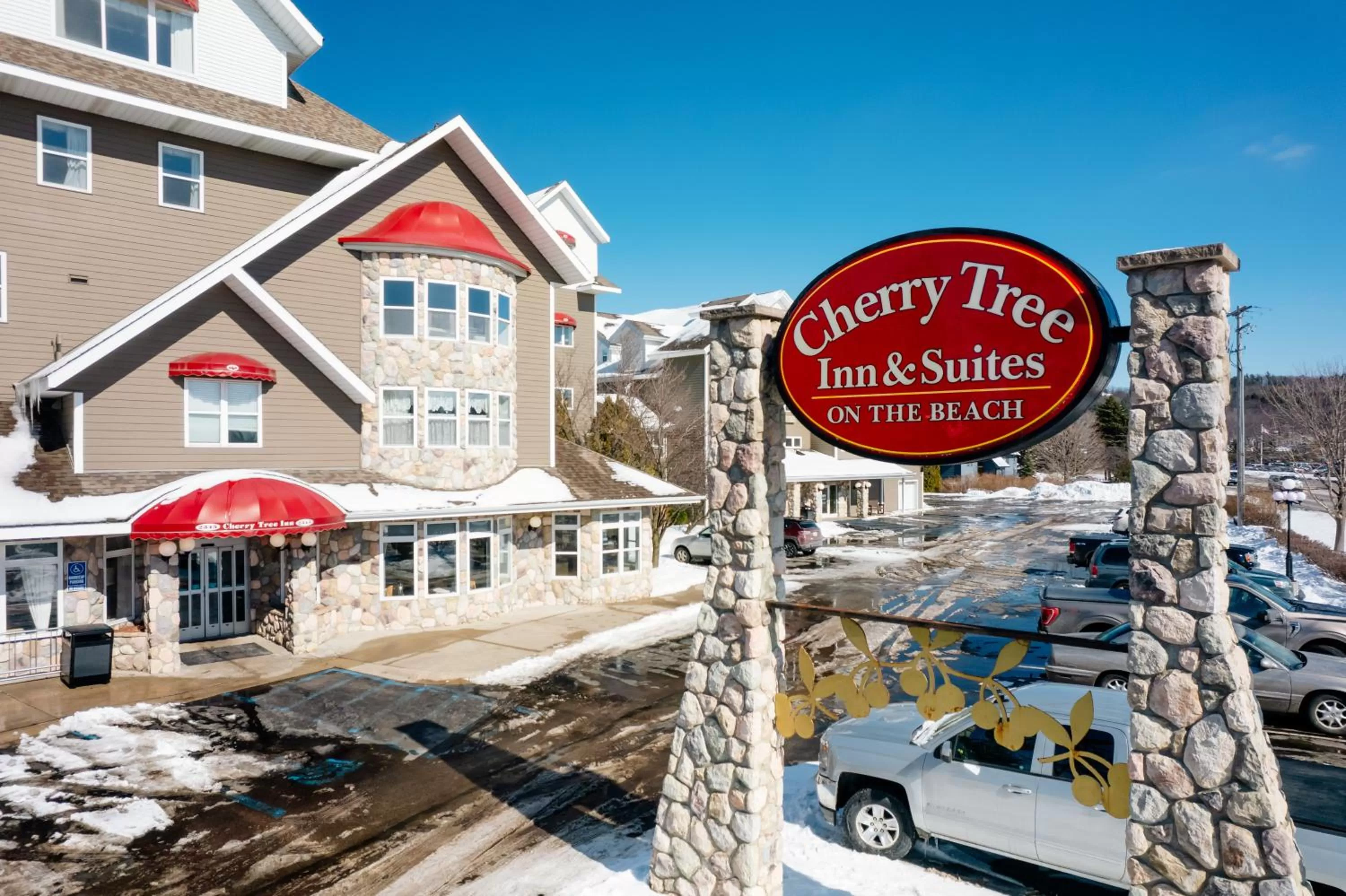 Property building in Cherry Tree Inn & Suites