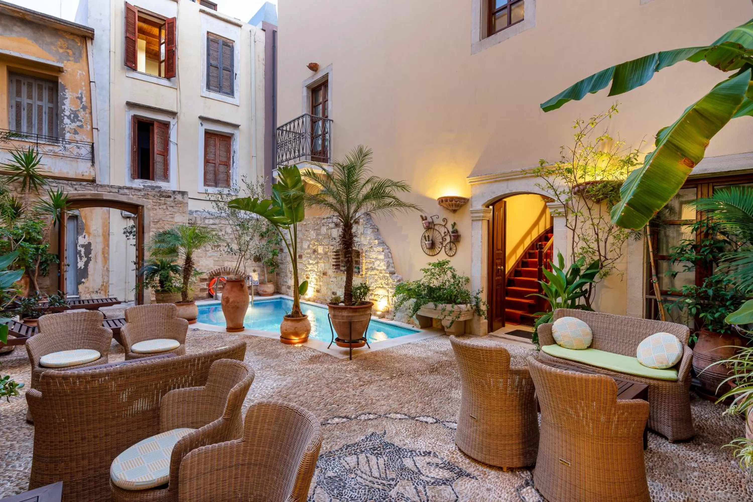 Inner courtyard view in Palazzino Di Corina
