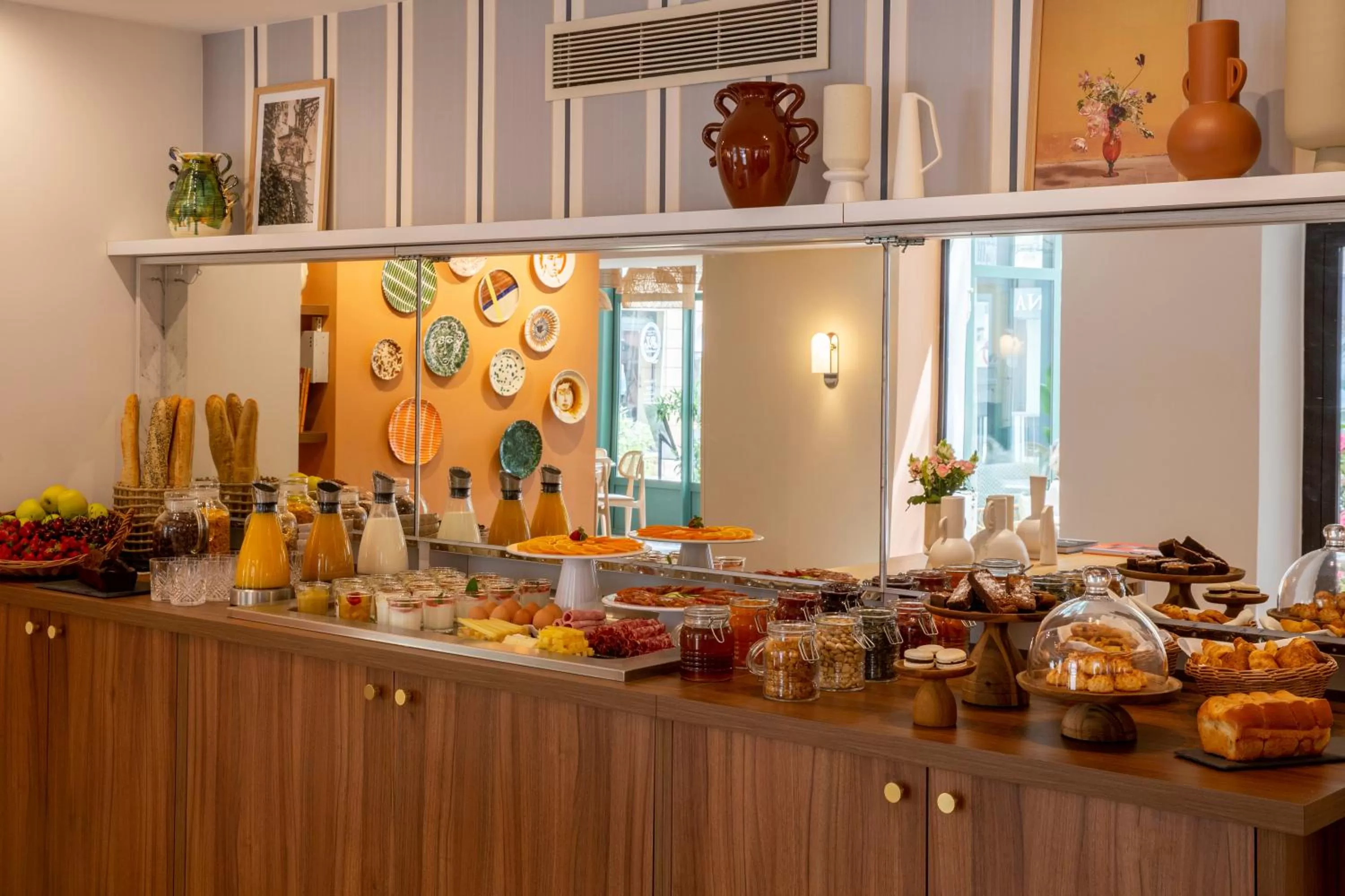 Breakfast in Grand Hotel d'Orange, BW Signature Collection