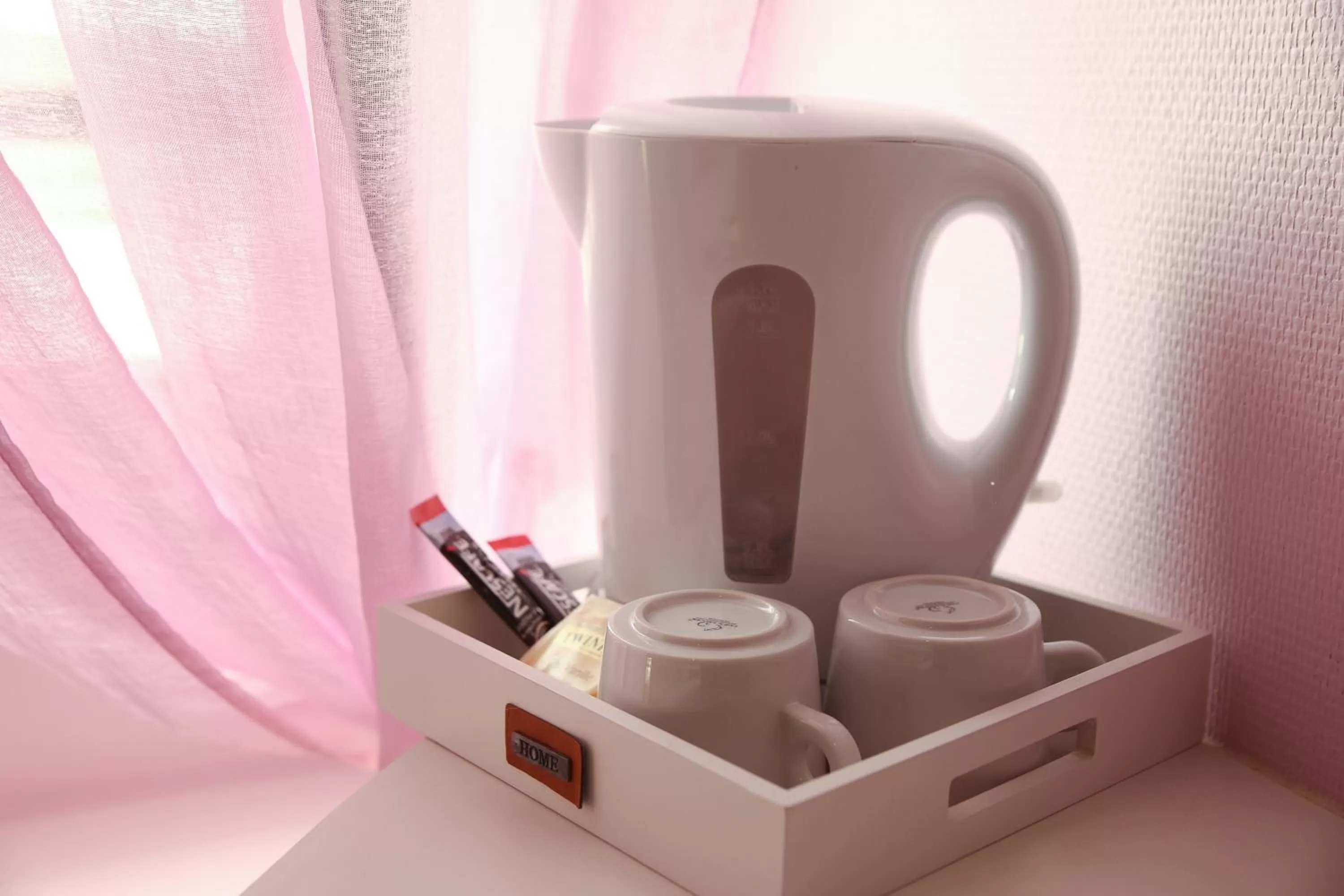 Coffee/tea facilities in Hôtel La Couronne