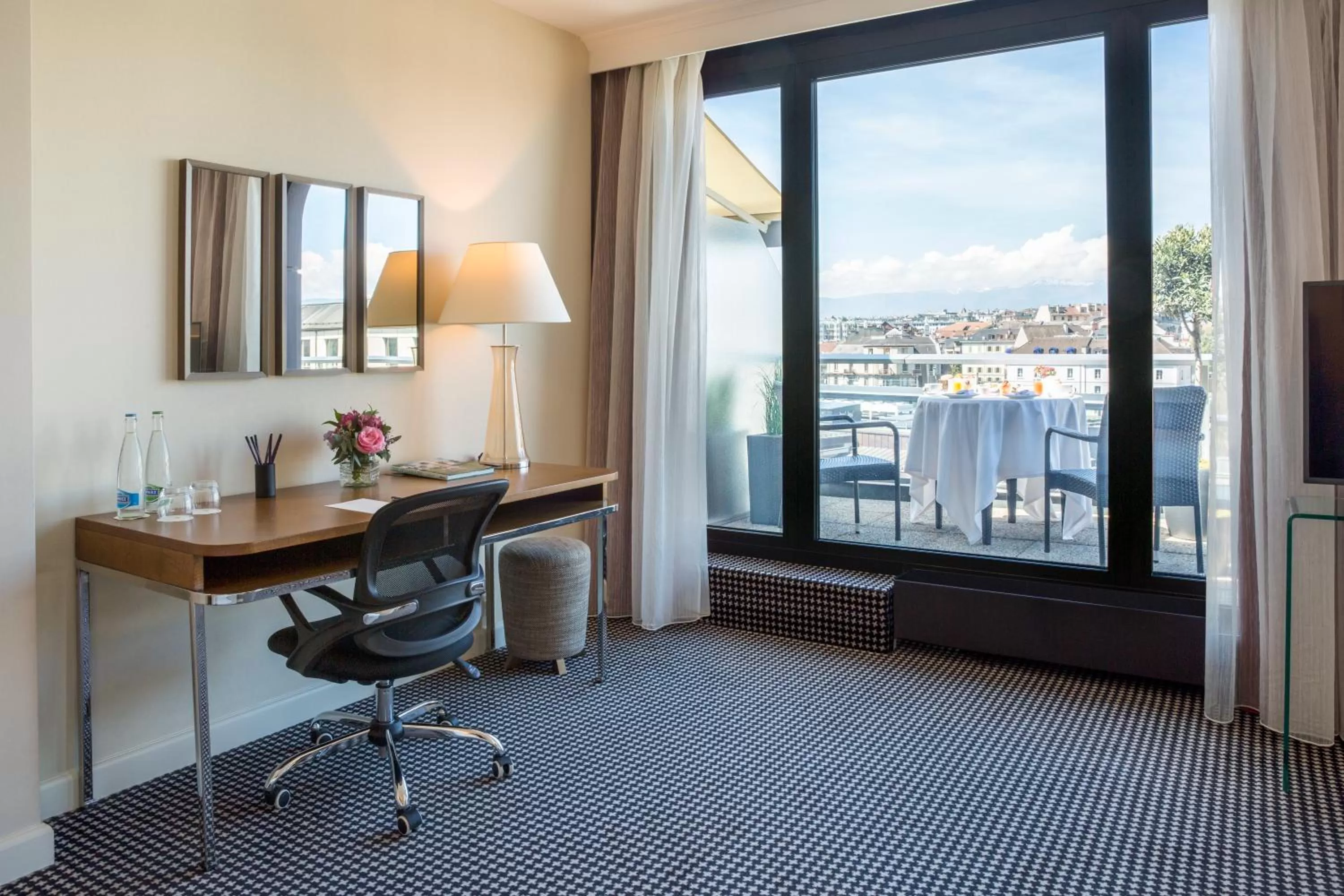 Decorative detail in Warwick Geneva