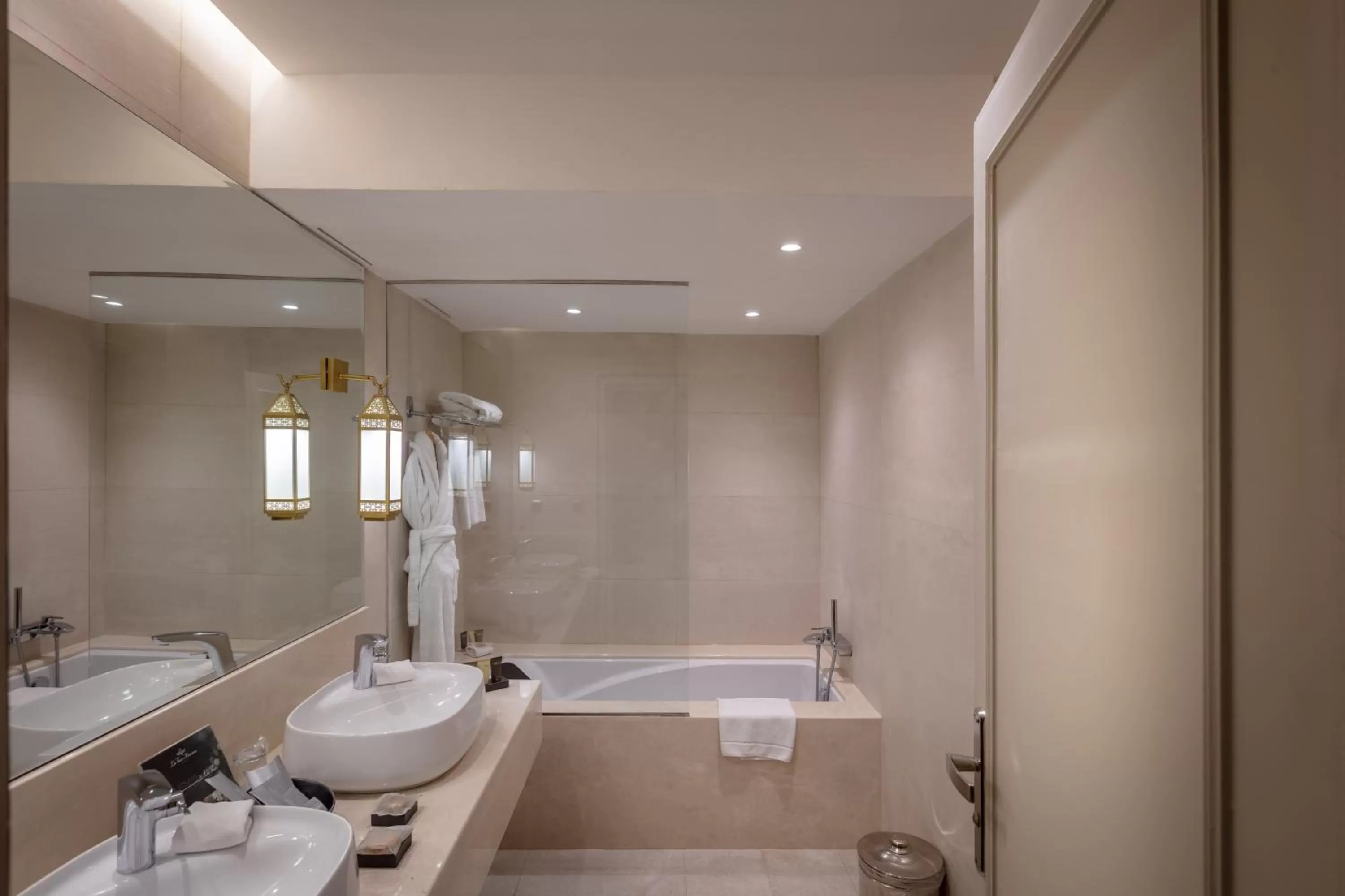 Deluxe  Room - single occupancy in La Tour Hassan Palace