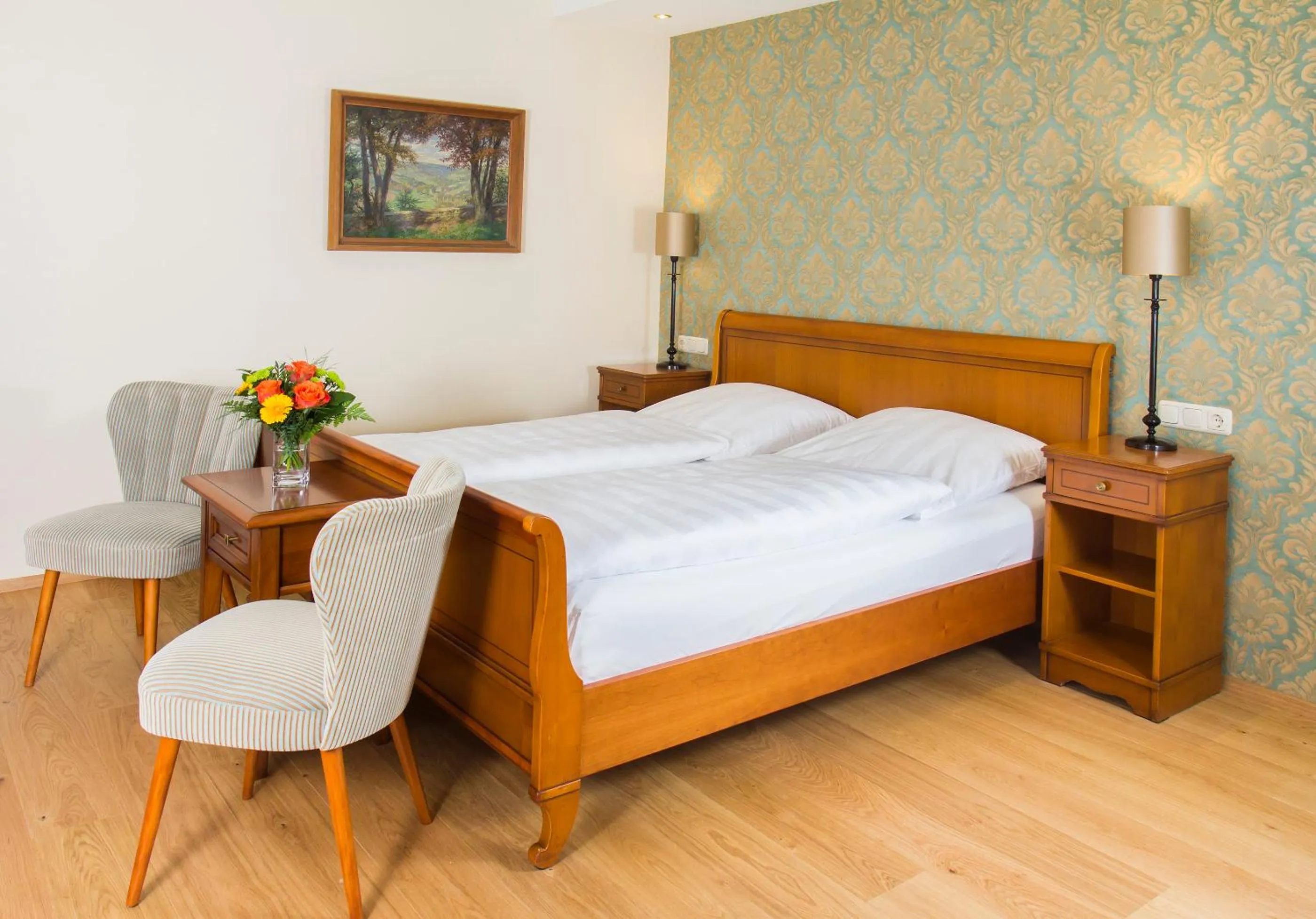 Photo of the whole room, Bed in Hotel Reichsküchenmeister