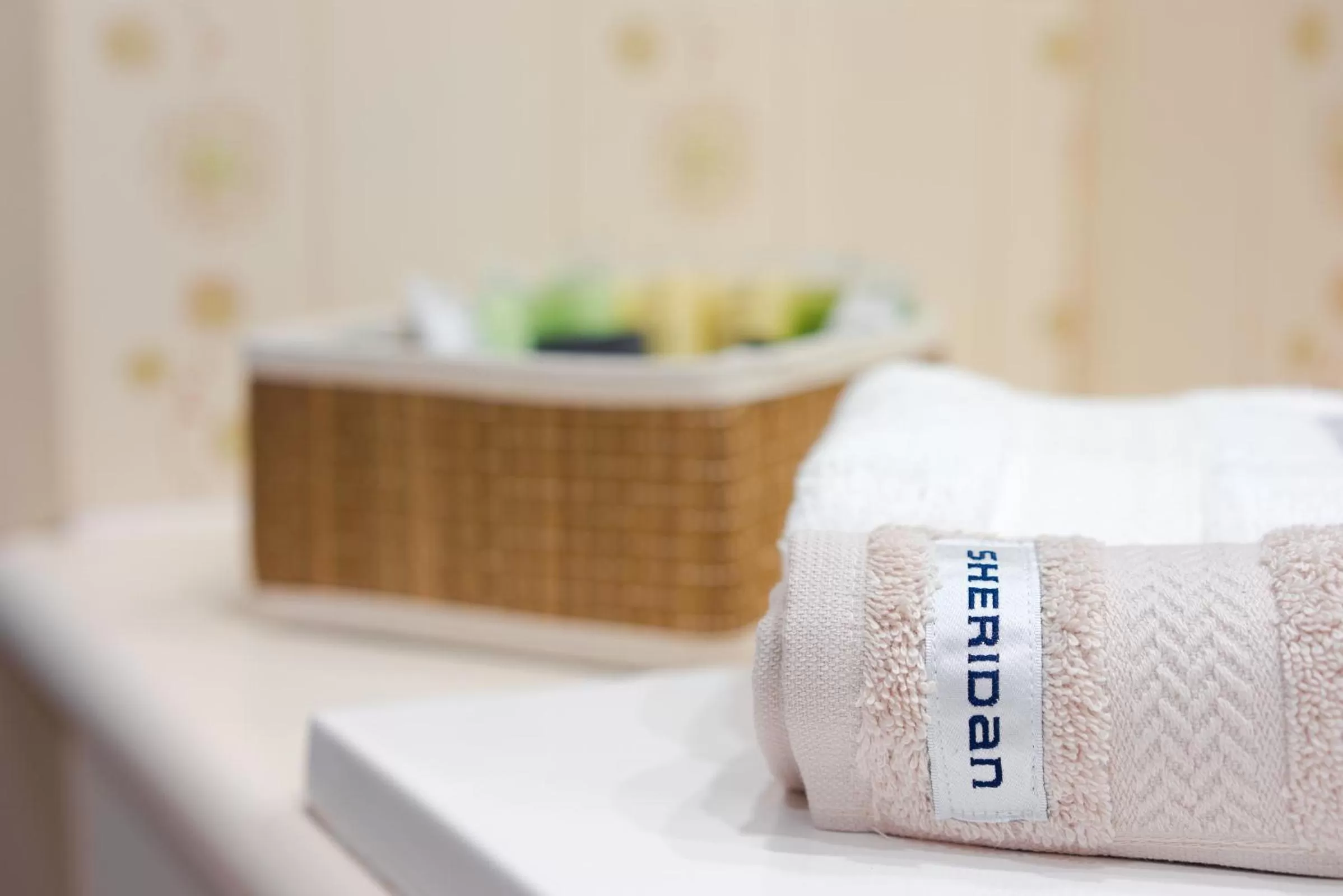 Bathroom in Farnham Court Motel and Restaurant