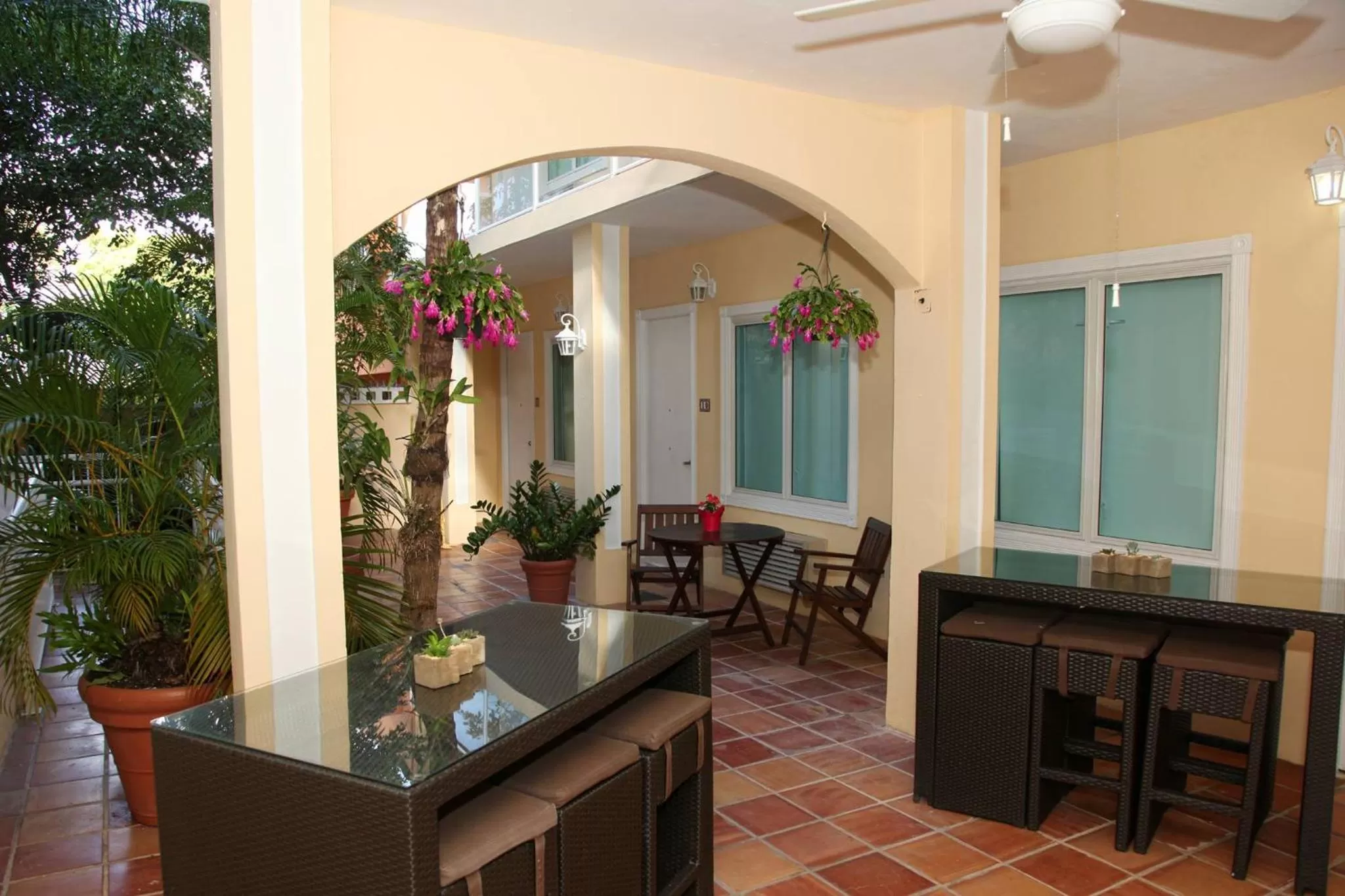 Seating area in Coral Princess Hotel