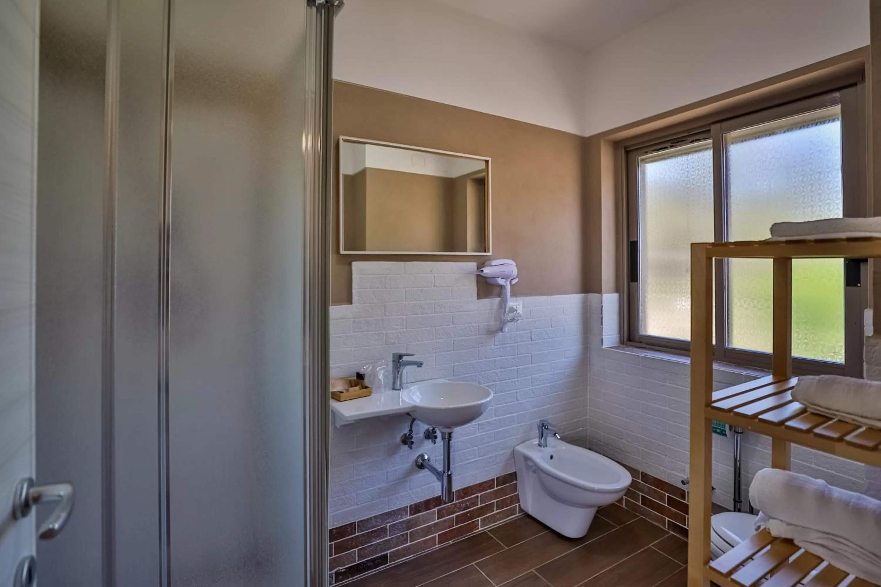 Bathroom in Il Pineto Paestum Food & Rooms