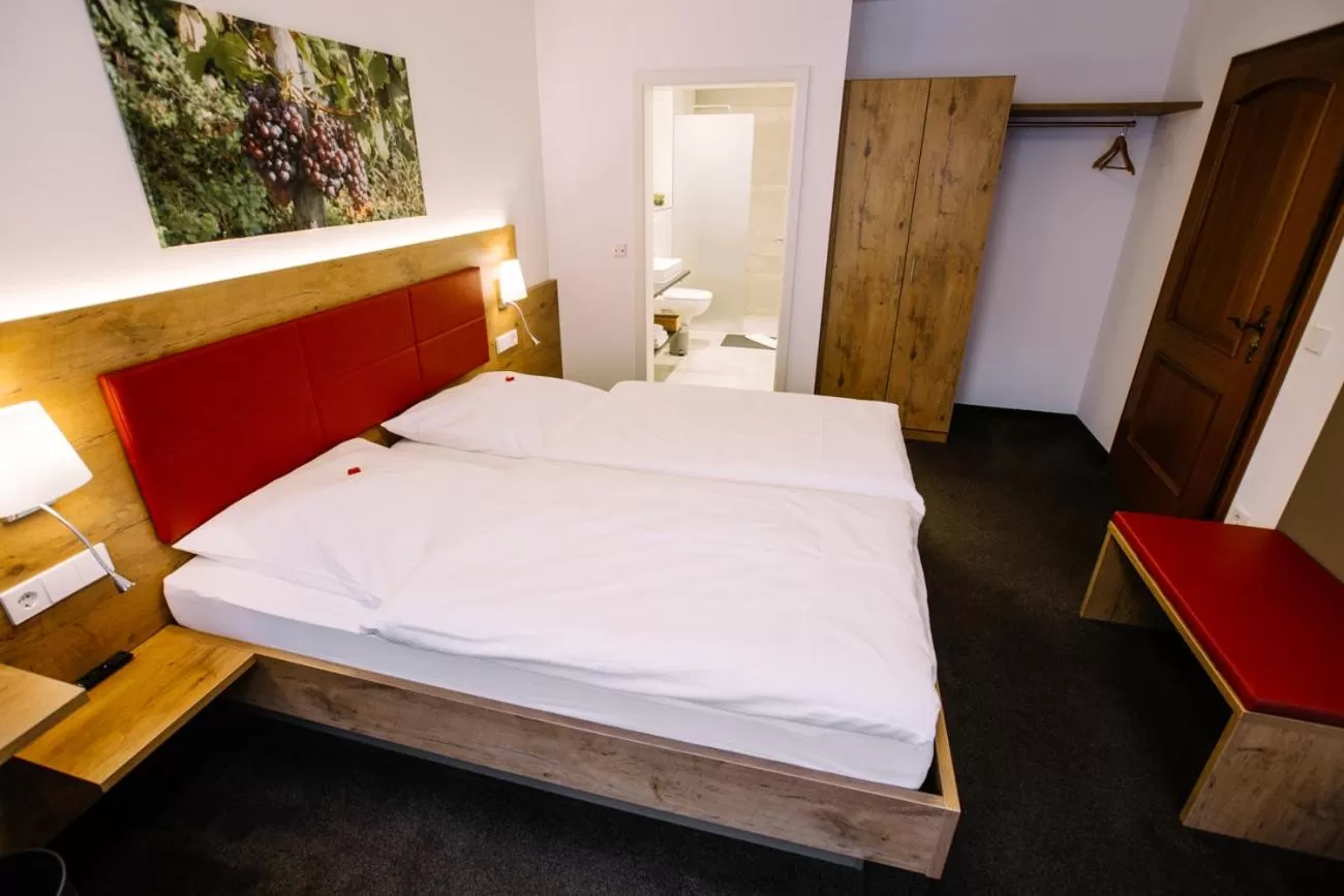 Bed in Hotel Restaurant Lamm Rosswag