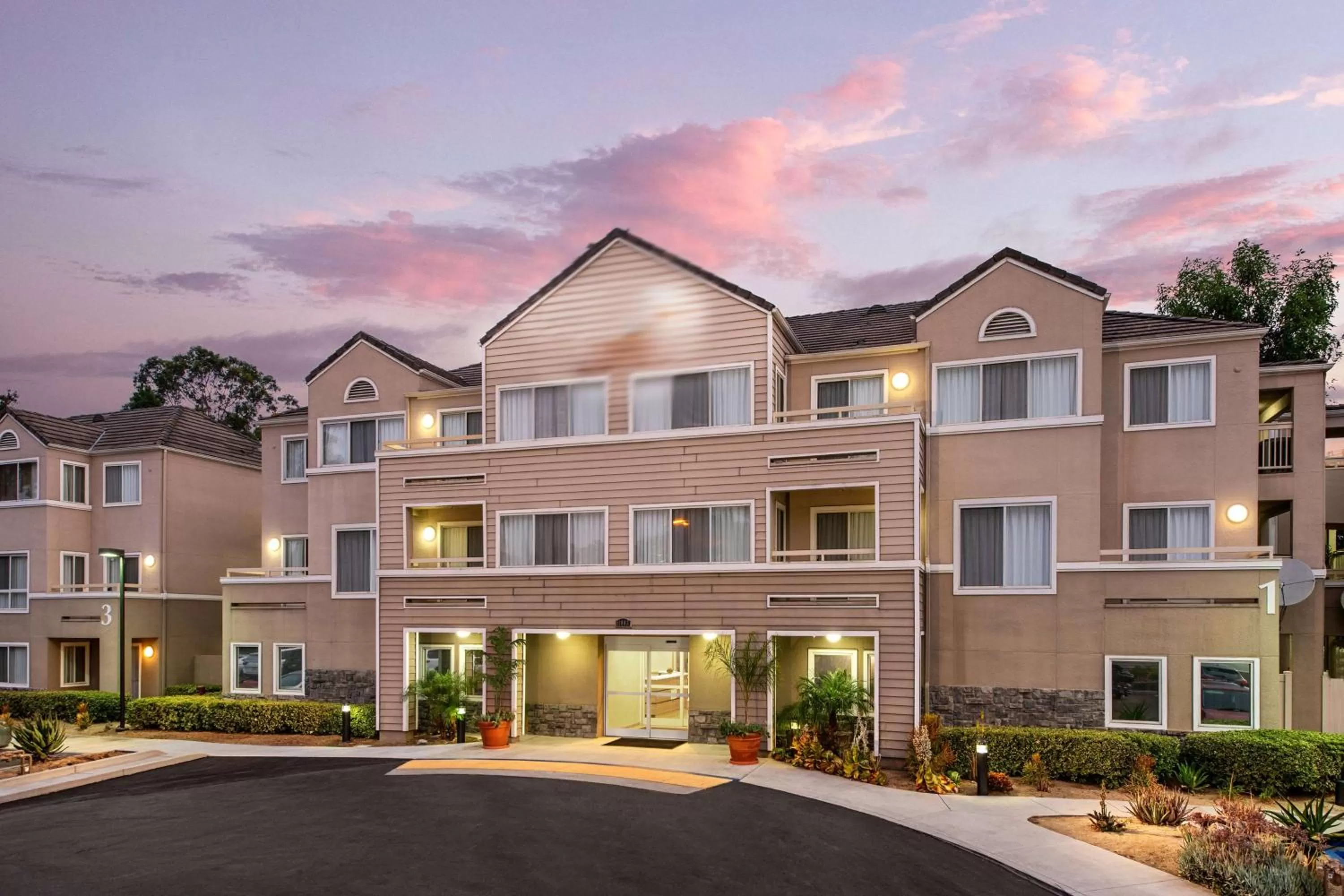 Property building in Sonesta ES Suites Carmel Mountain - San Diego