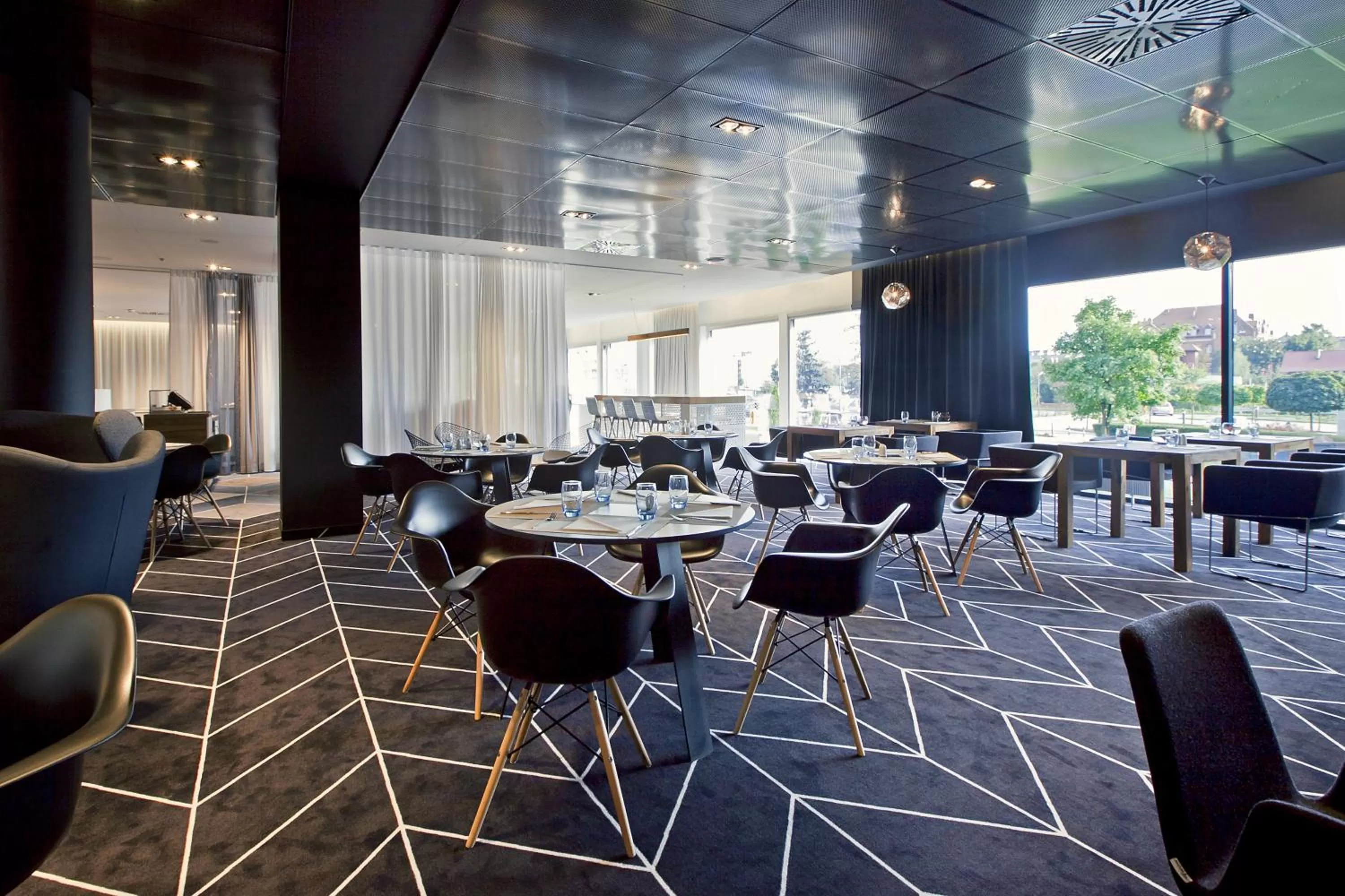 Restaurant/places to eat in Novotel Katowice Centrum