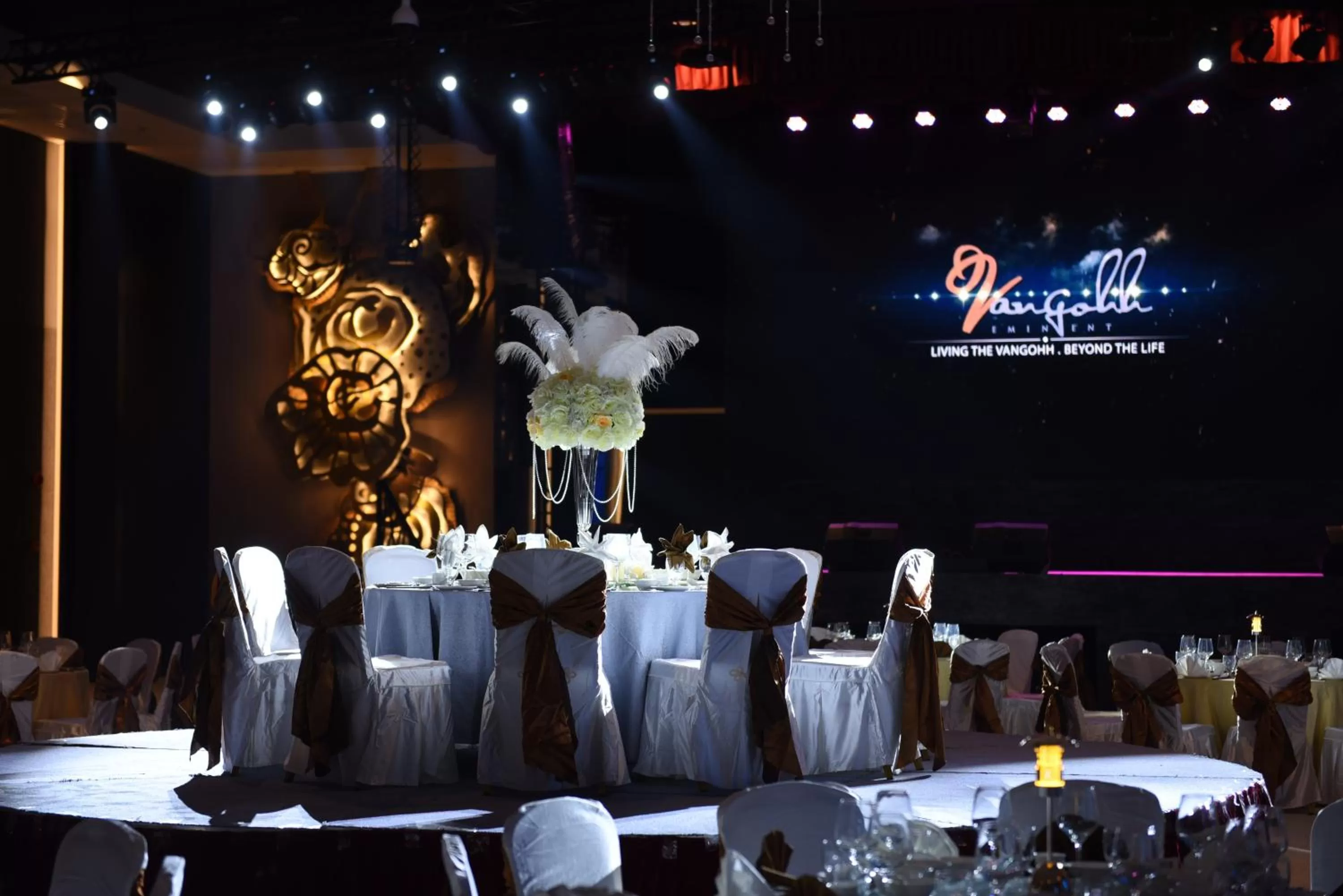 Banquet/Function facilities in Vangohh Eminent Hotel & Spa