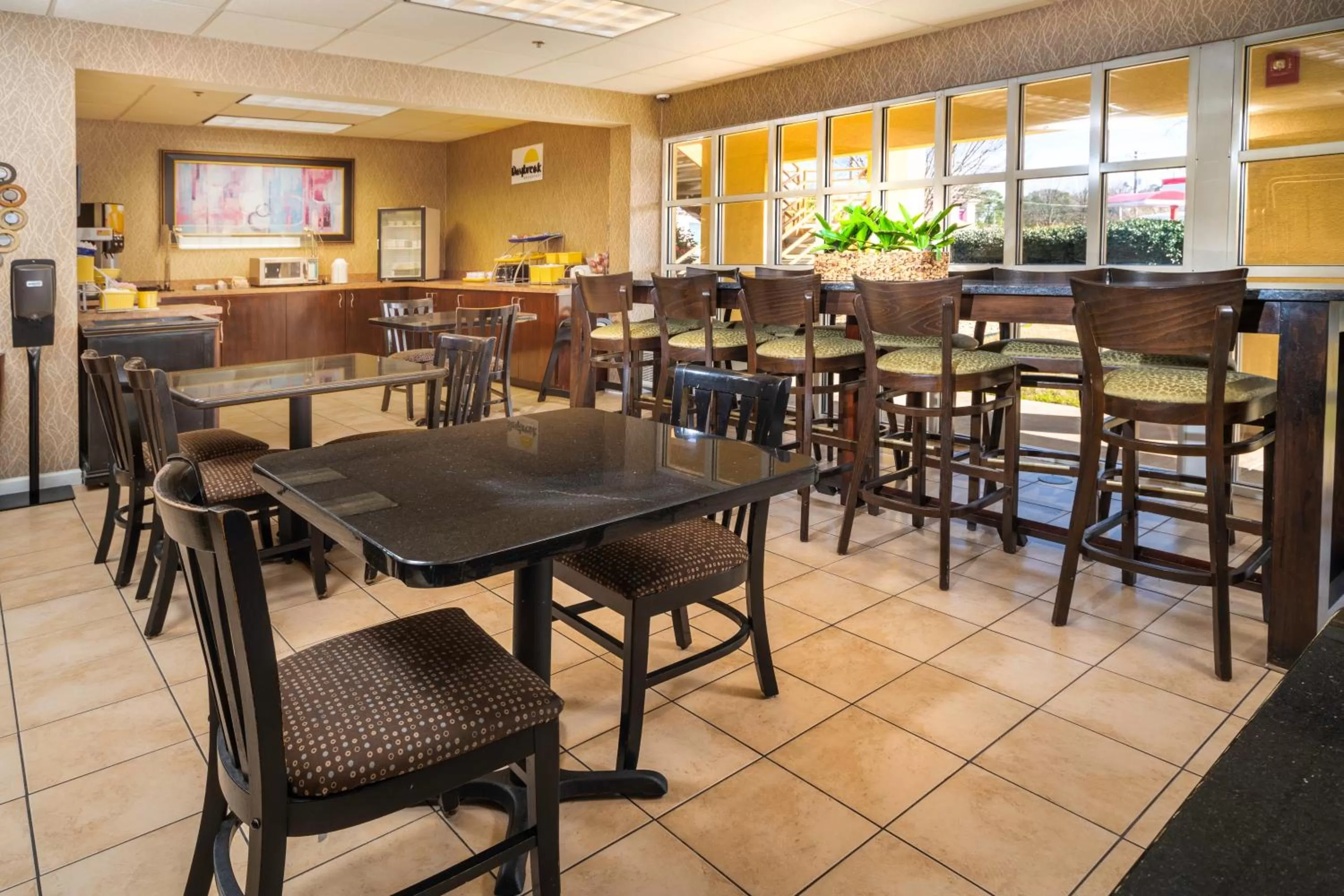 Breakfast in Days Inn by Wyndham Atlanta Stone Mountain