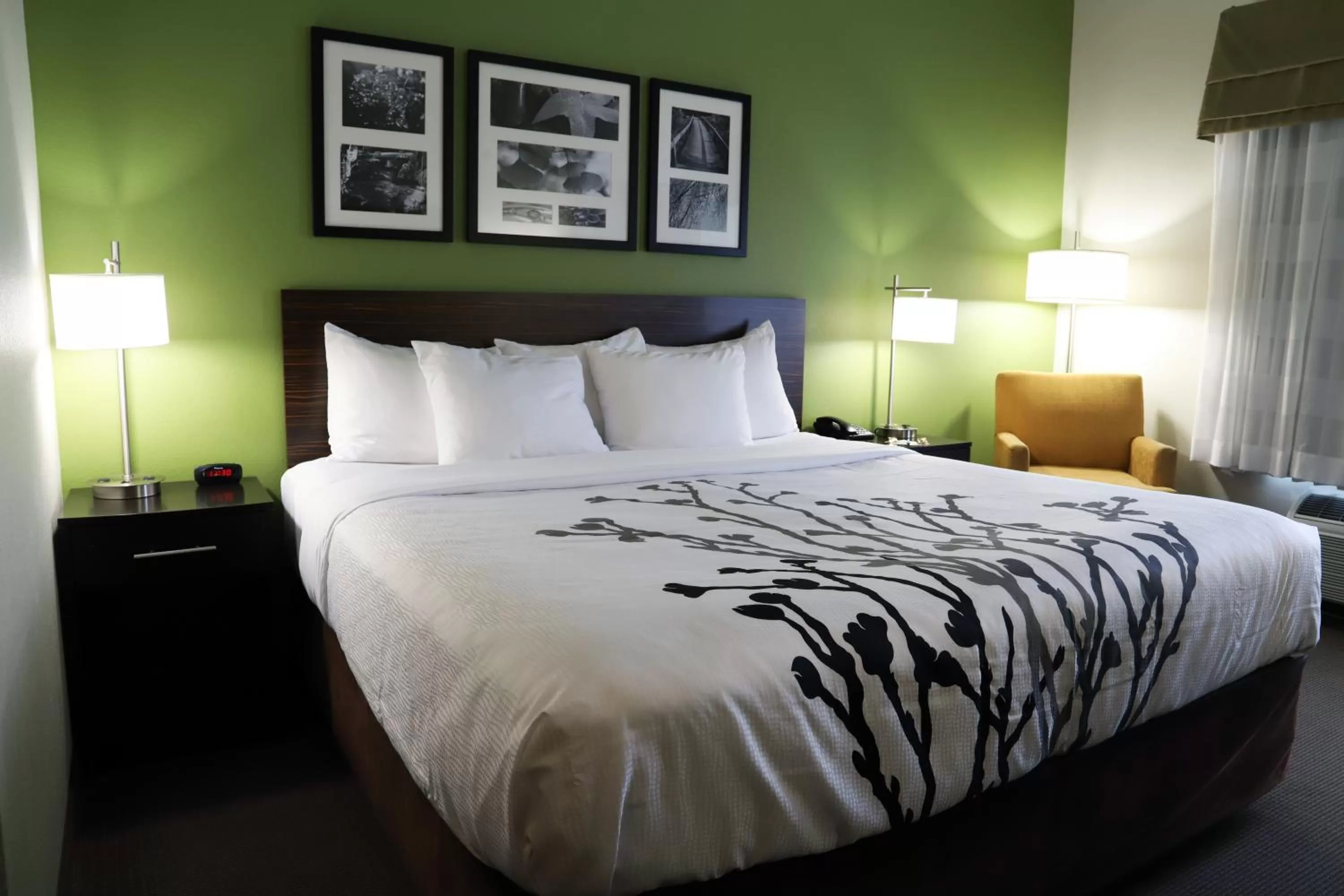 Bed in Sleep Inn & Suites Belmont - St. Clairsville