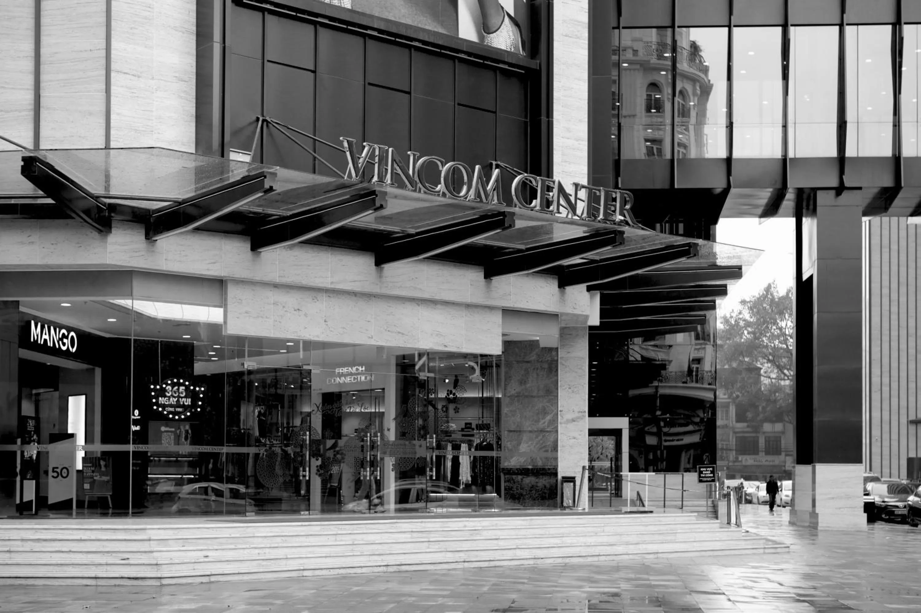 Restaurant/places to eat in The First Ba Trieu Ha Noi