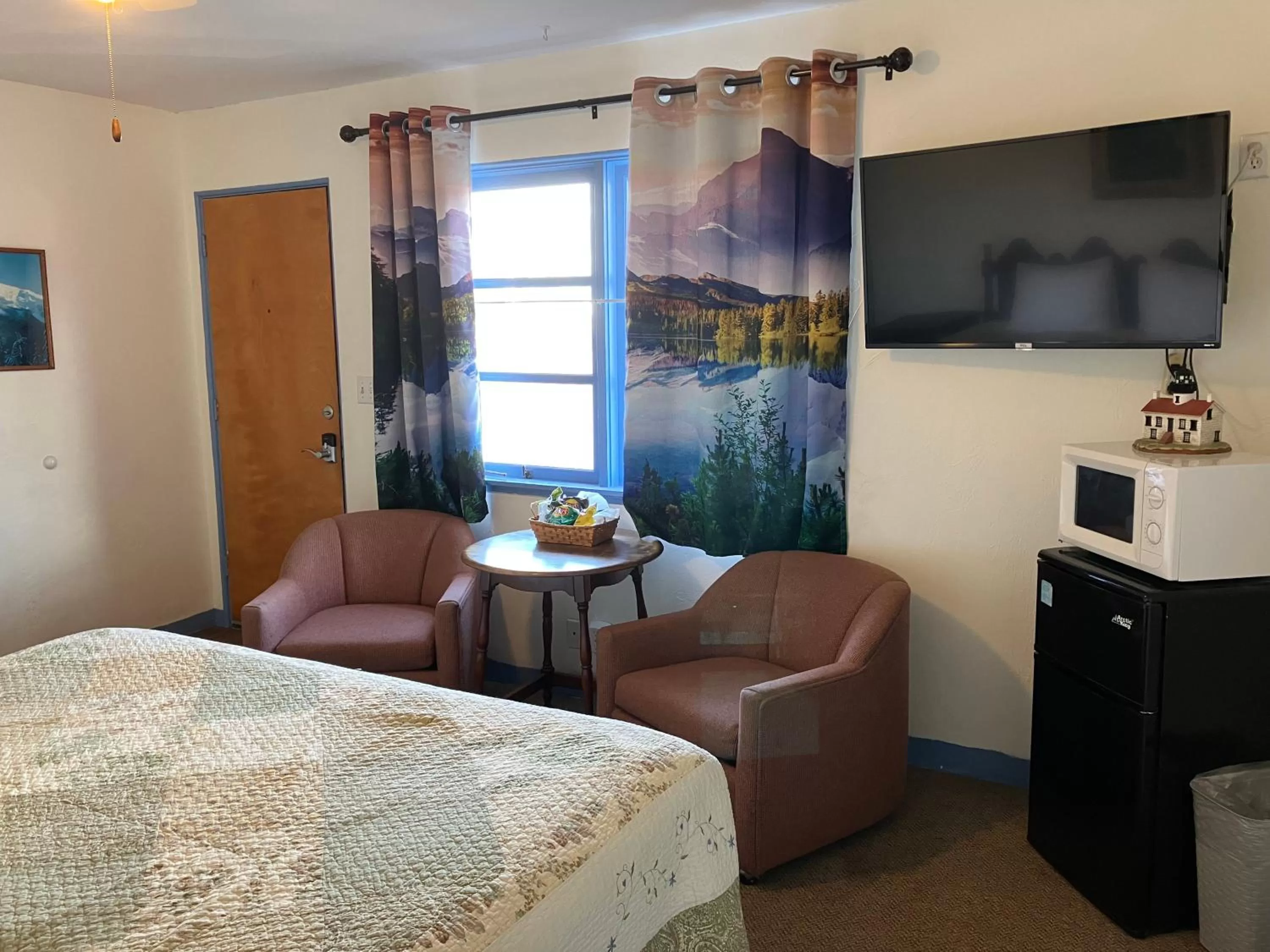 Bed in Lighthouse Inn