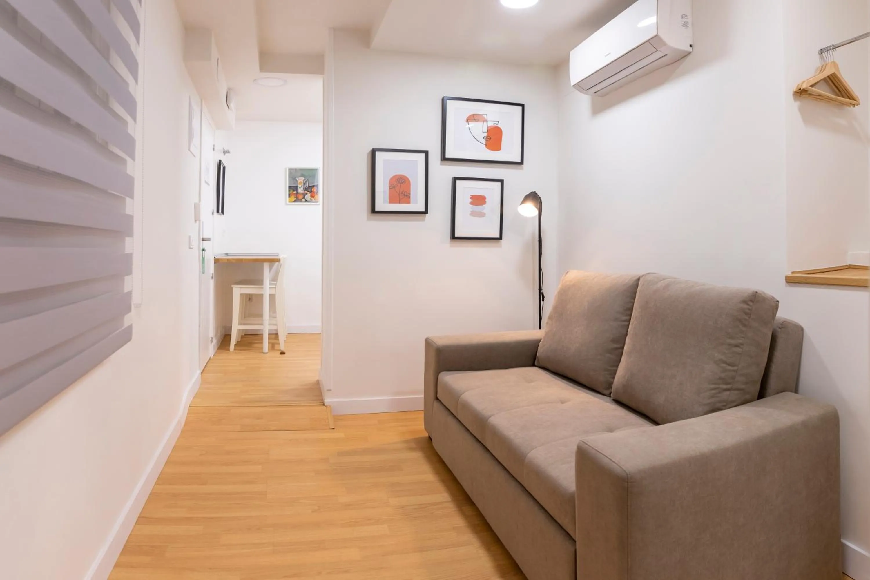 Living room in Hostal Montaloya