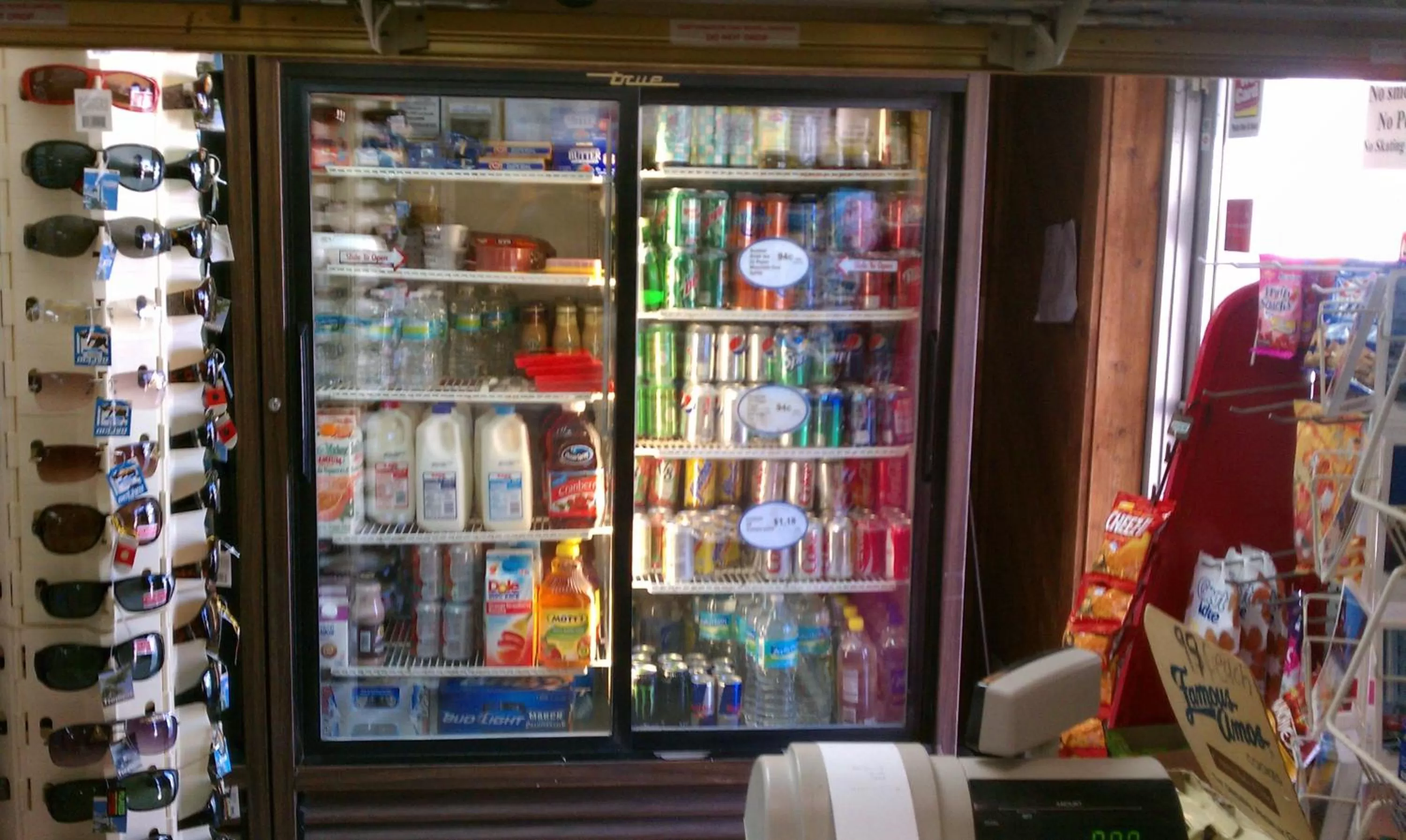 Food and drinks in The Palms On Ocean