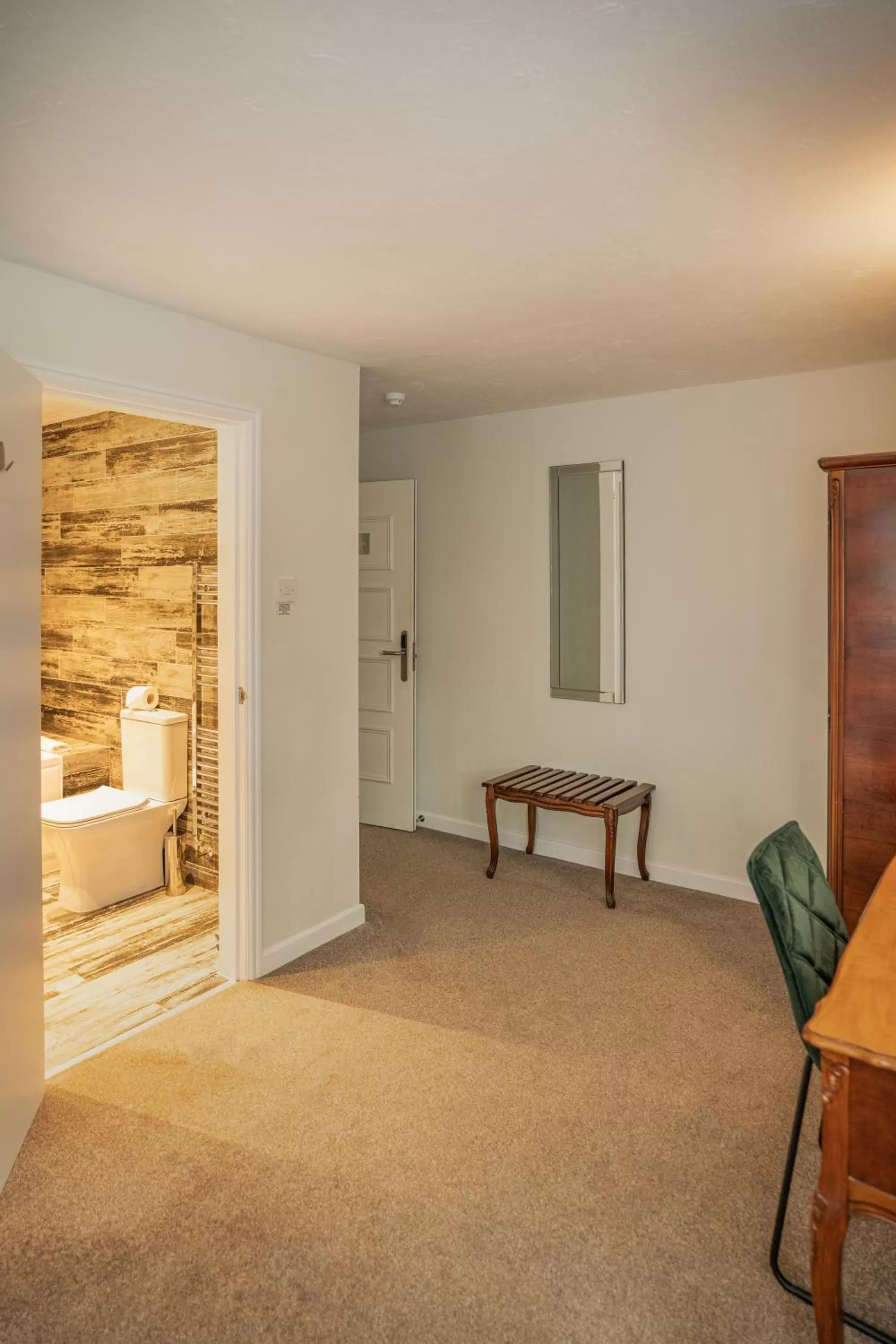 Bedroom in White Lion Hotel