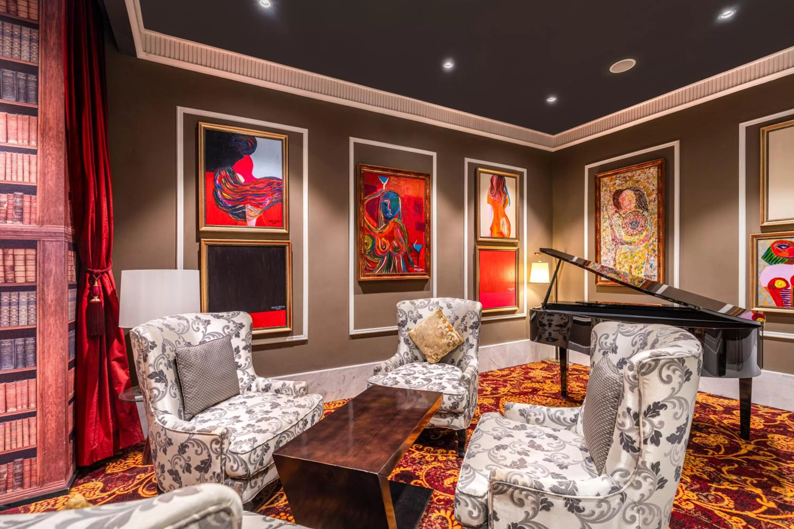 Lounge or bar in NH Collection Colombo