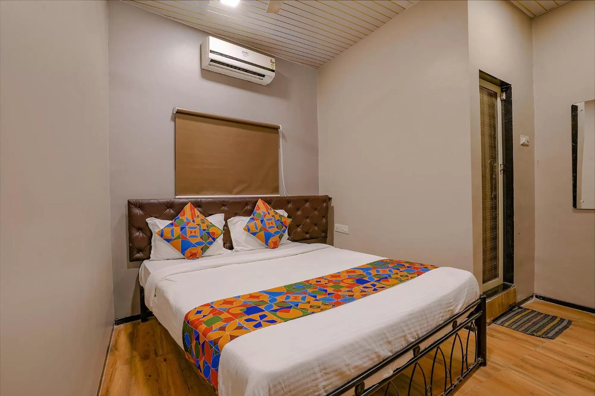 Bed in FabExpress Comfort stay - Nr Mumbai International Airport