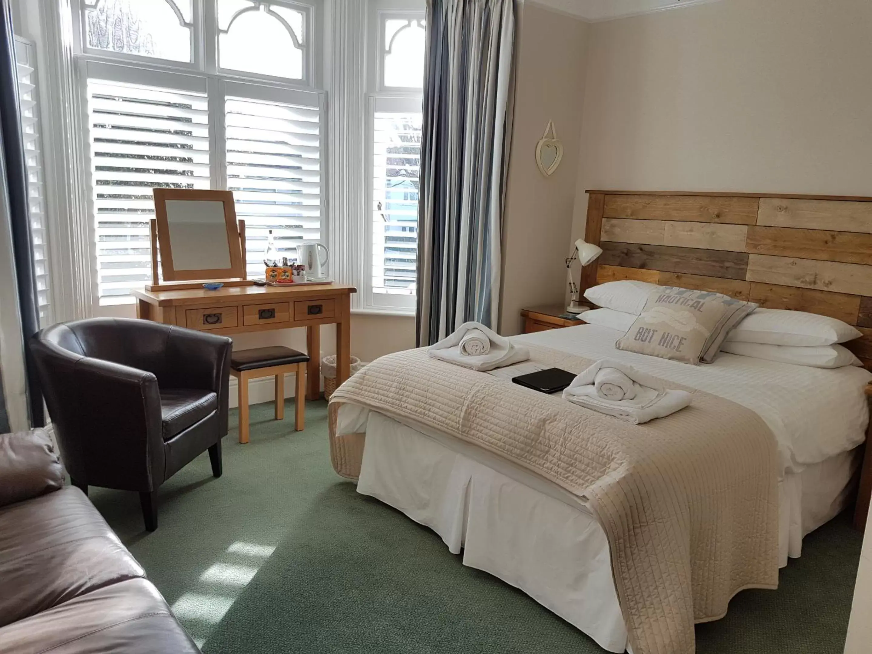 Deluxe Double Room with Shower in Beach Lodge Deluxe Double Room with Shower in Beach Lodge