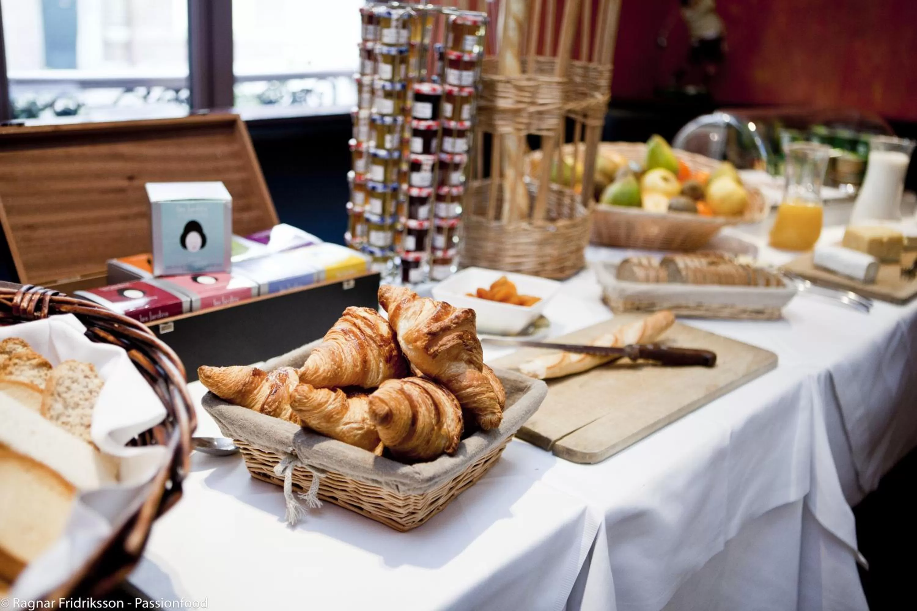 Breakfast in Les Berceaux