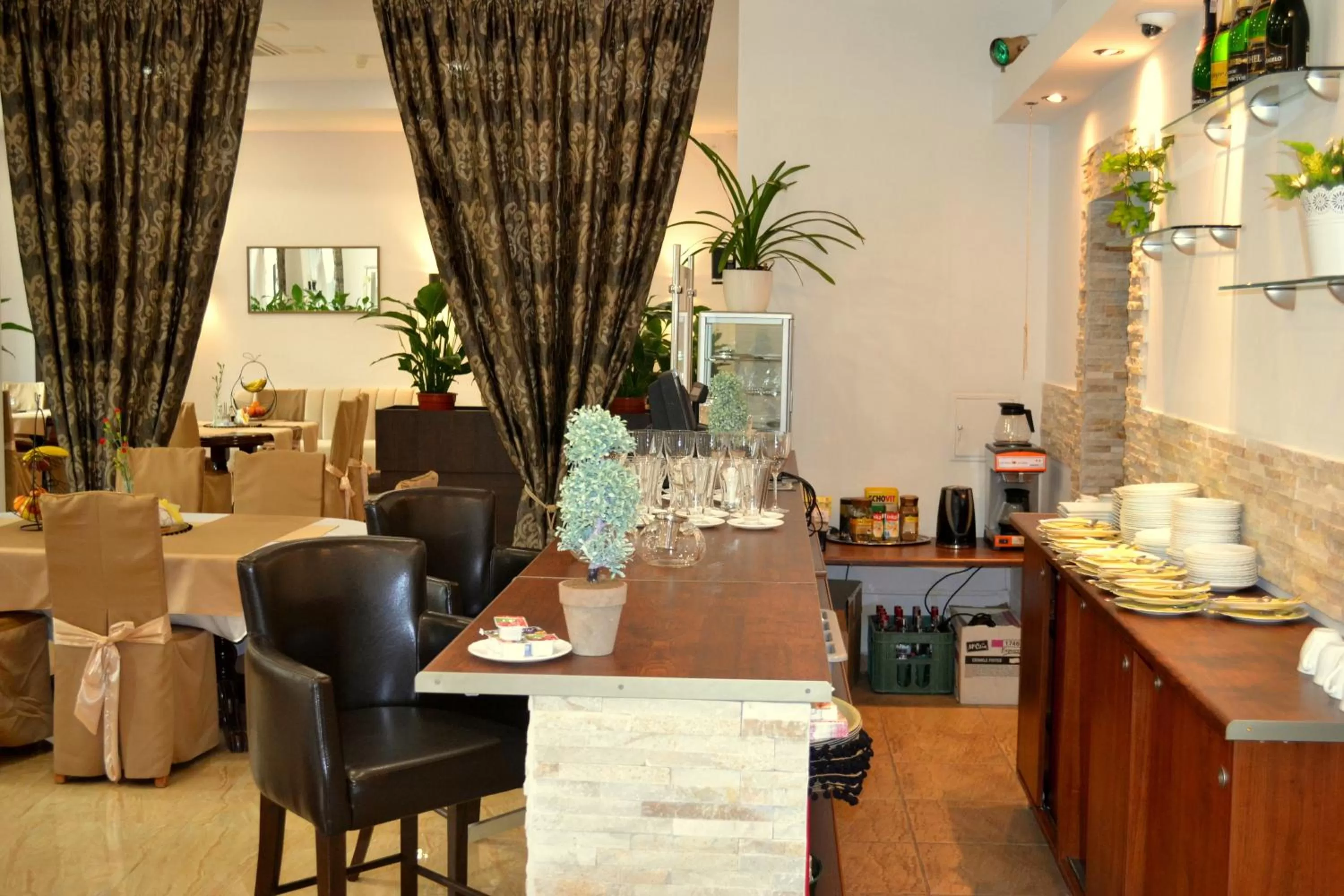 Restaurant/places to eat in Hotel Piast