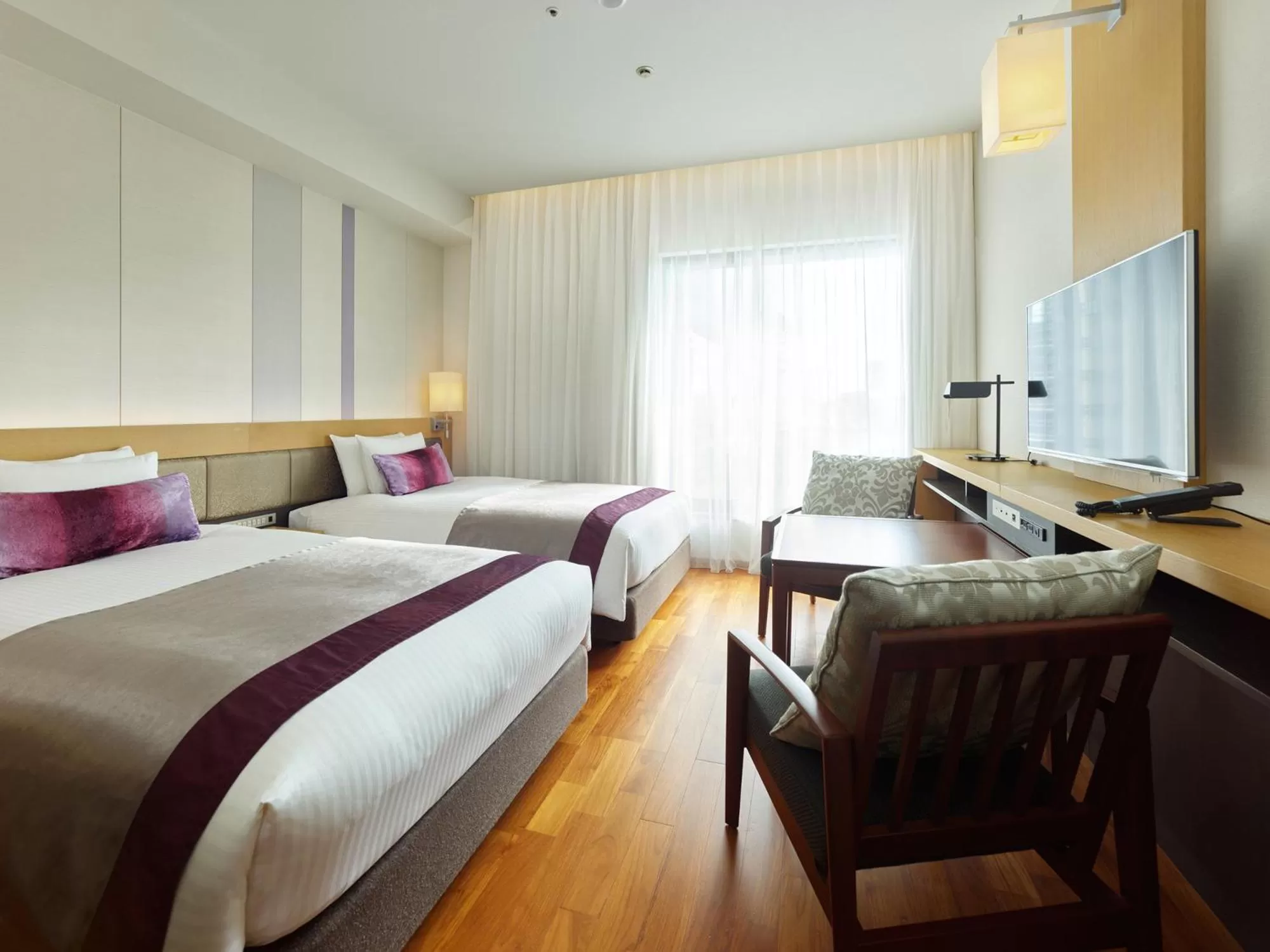 Standard Twin Room - Non-Smoking in Mitsui Garden Hotel Osaka Premier