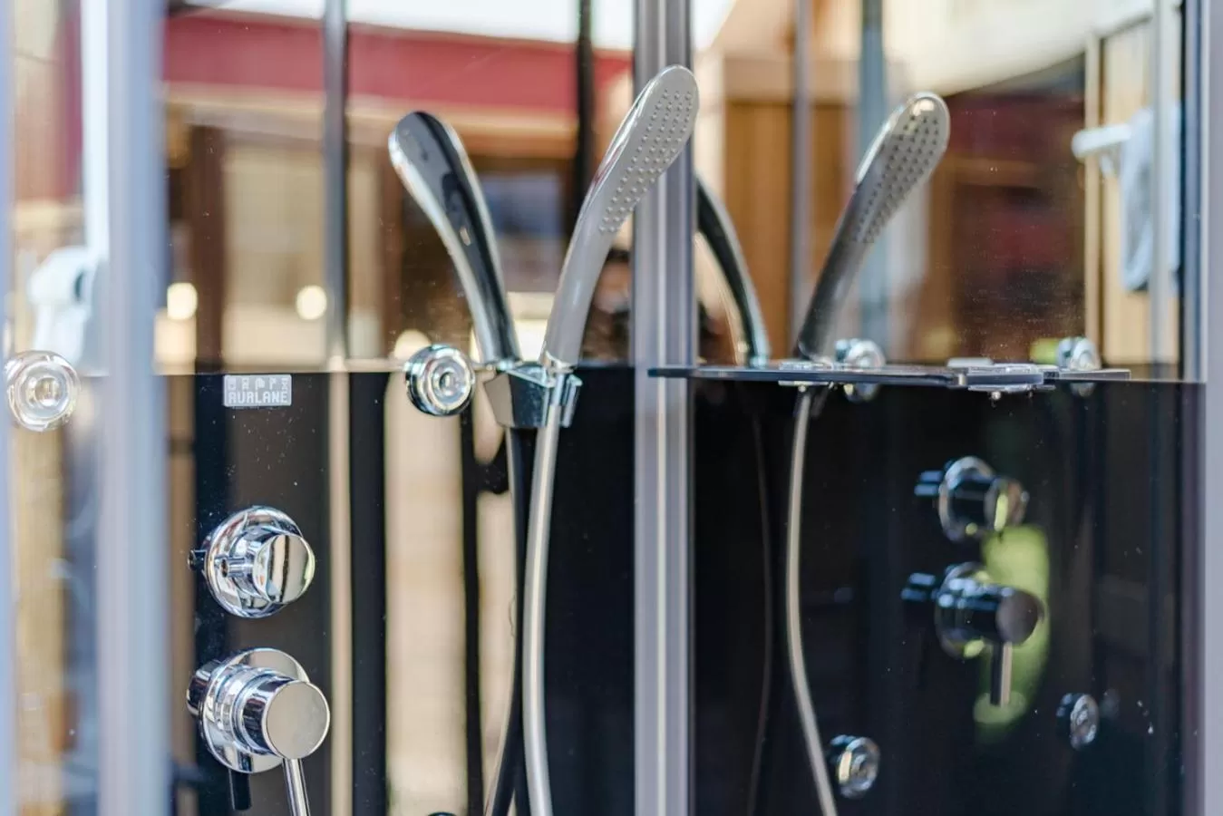 Shower in L'Élassier