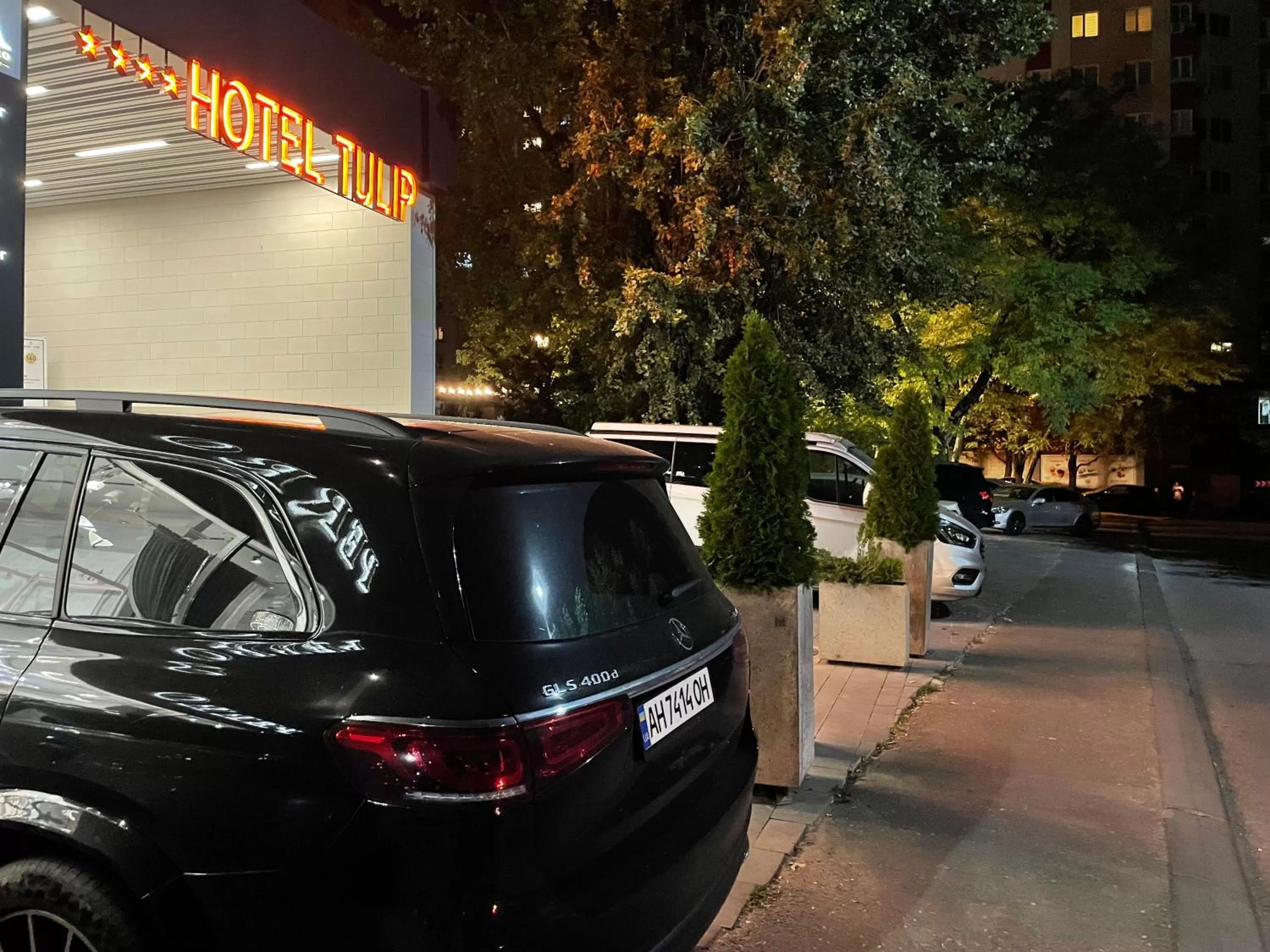 Parking in Tulip Residence & Spa Hotel