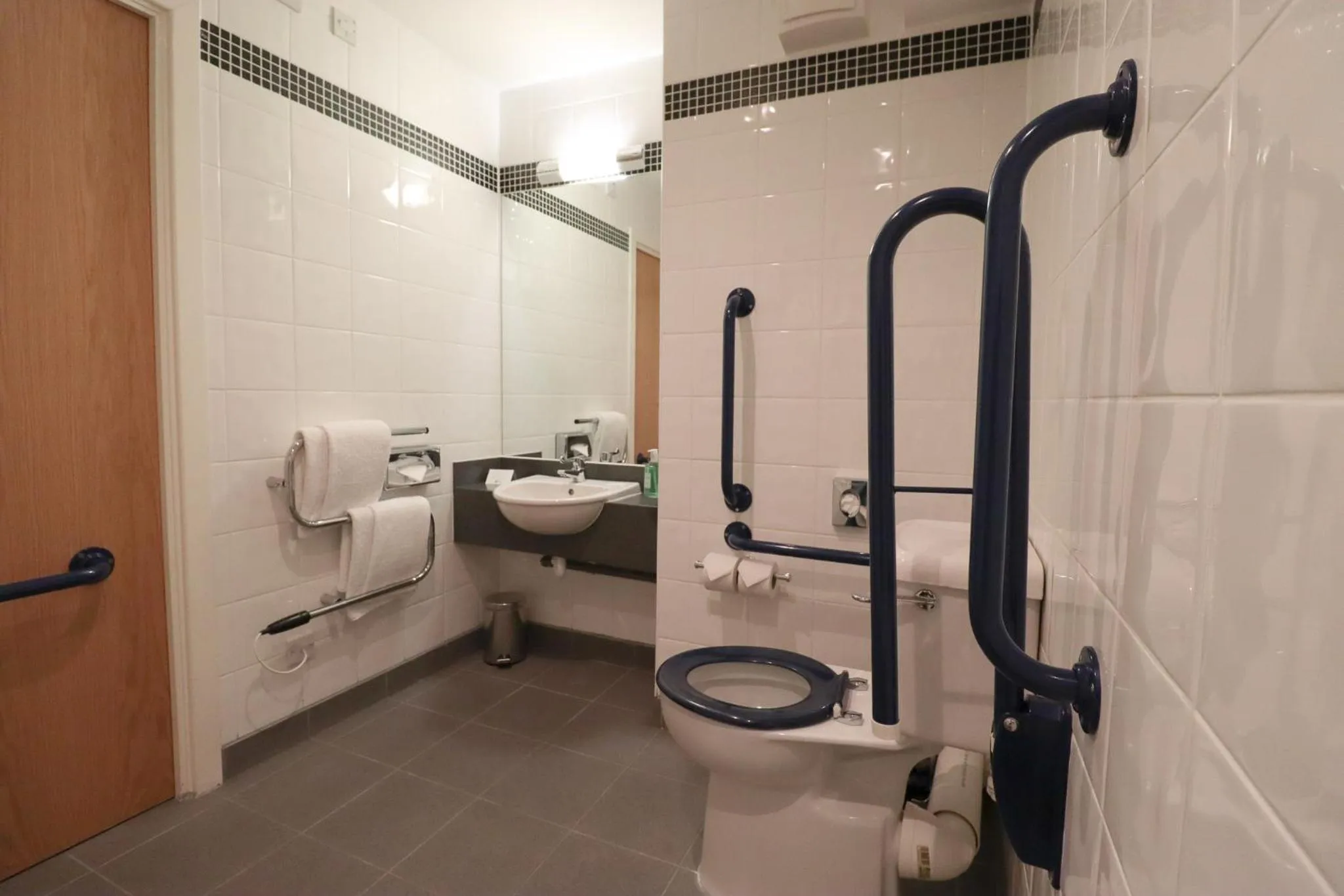 Bathroom in Aspect Hotel Park West