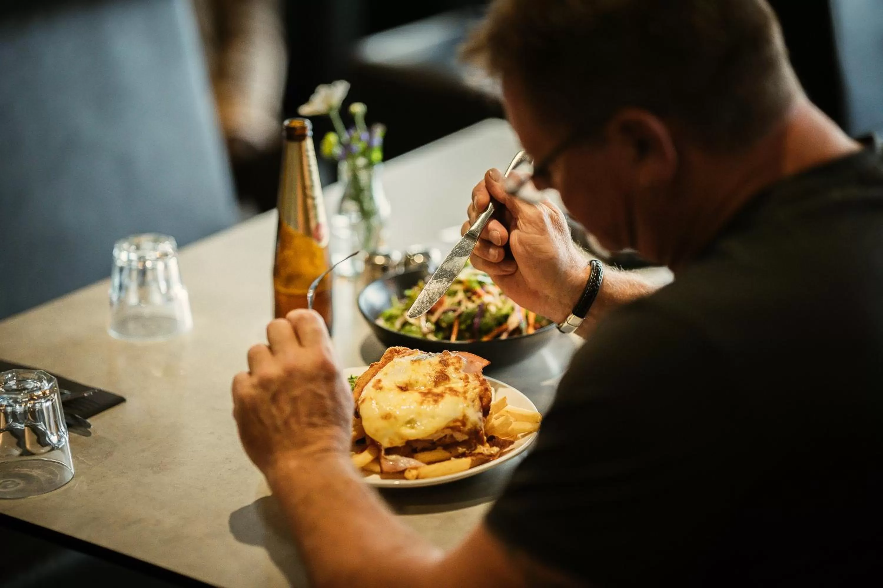 Restaurant/places to eat in Mercure Launceston