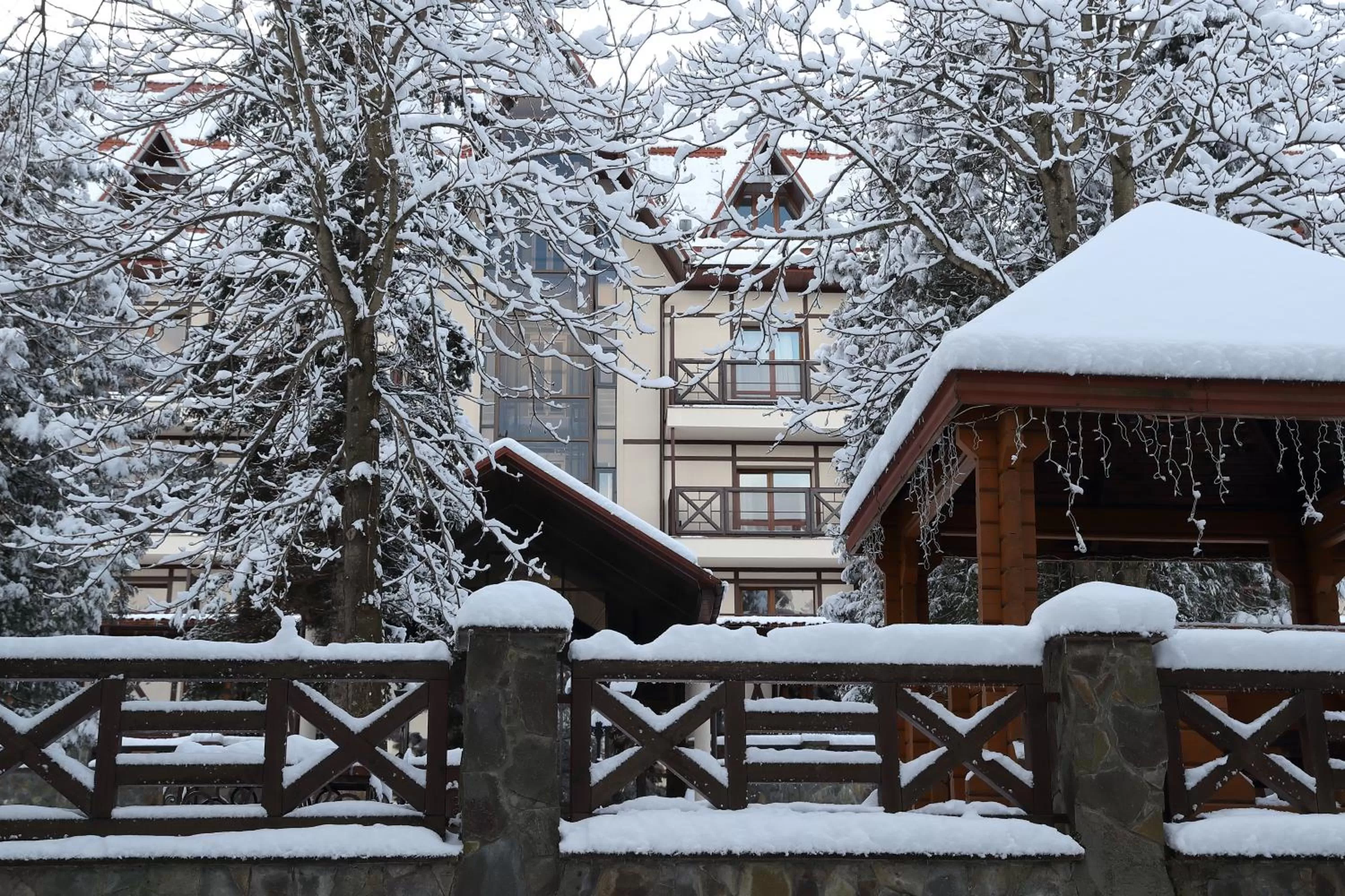 Property building in Edelweiss